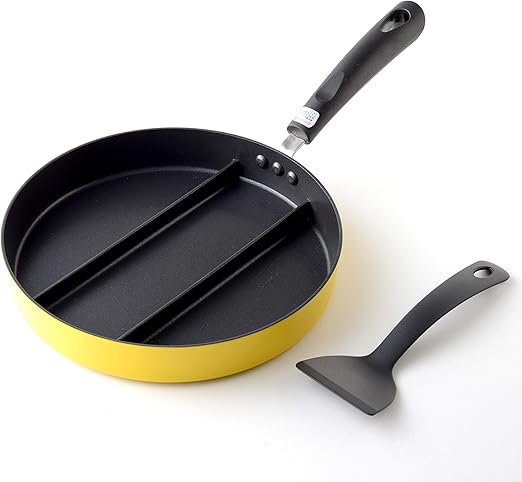 Amazon Co Jp アーネスト フライパンセット トリプルパン 専用フライ返し Ih対応 3種類のおかずを同時に作れる たまごやき 汁物も 時短調理 専用フライ返し付き 大手飲食店愛用ブランド イエロー A Amazon Co Jp限定 ホーム キッチン
