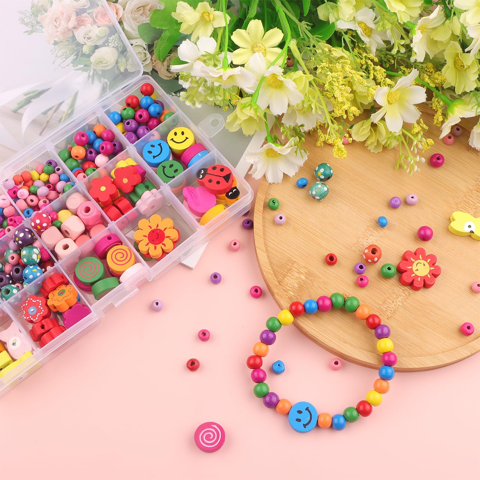 Perle En Bois Kit Créatif Perles En Bois Djeco - 450 Perles Pour Bijoux Enfants - Bracelets Et Colliers DIY Kit Bijoux Enfant Djeco