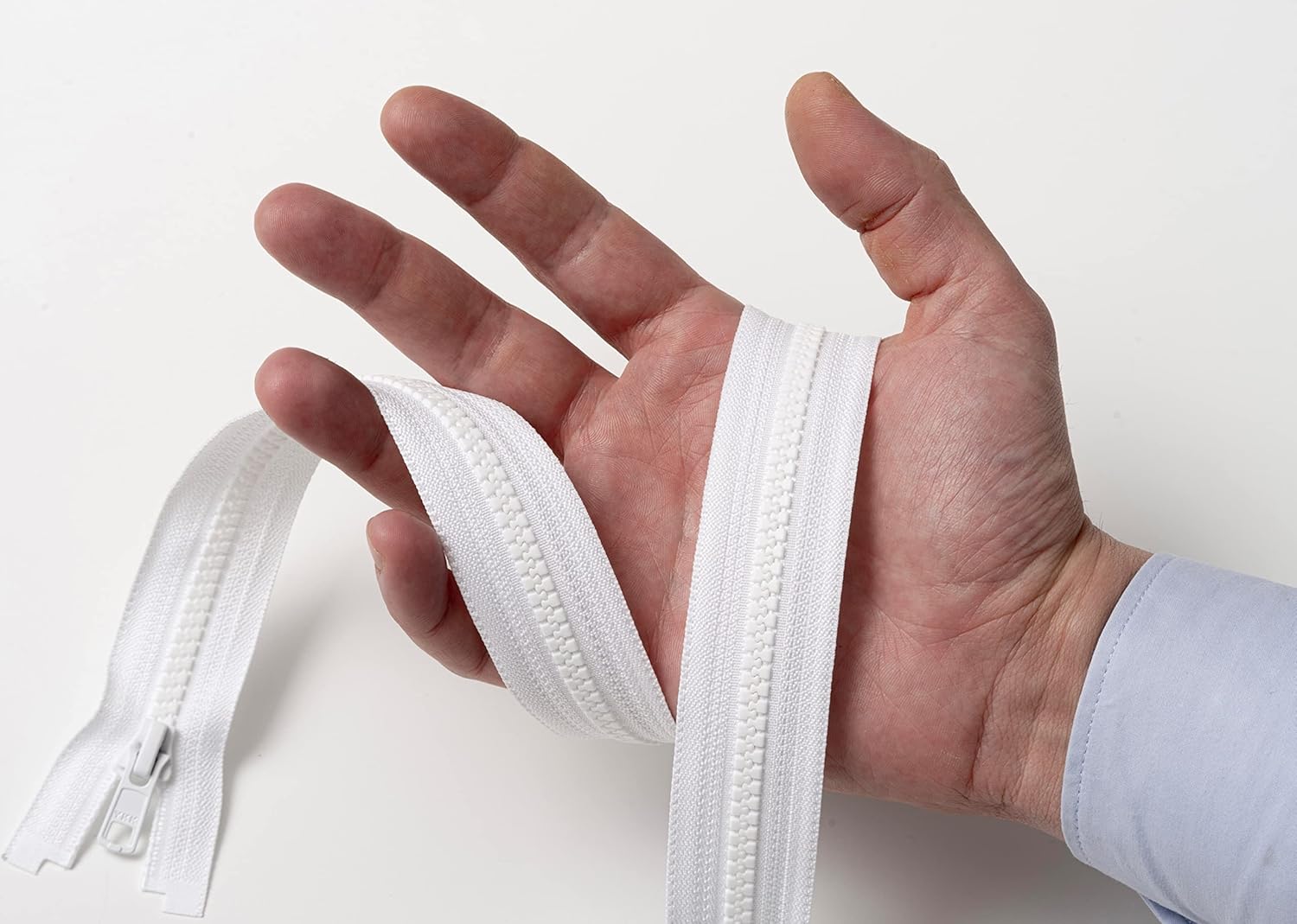 IPEA 65cm Long White Zip - White - 2 Units - Chain Size #5 - Divisible Zippers for Glare Sewing Decor Jackets - Zip - 30mm Wide