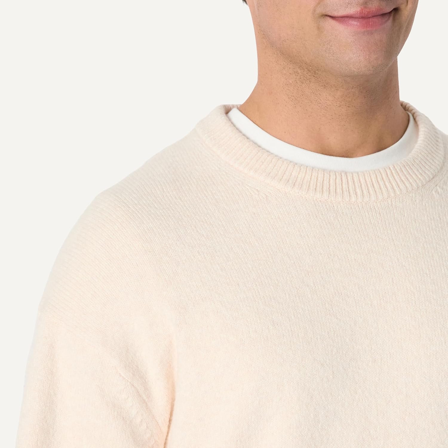Amazon Essentials Men's Relaxed-Fit Cotton Blend Textured Crewneck Pullover Sweater - Image 5