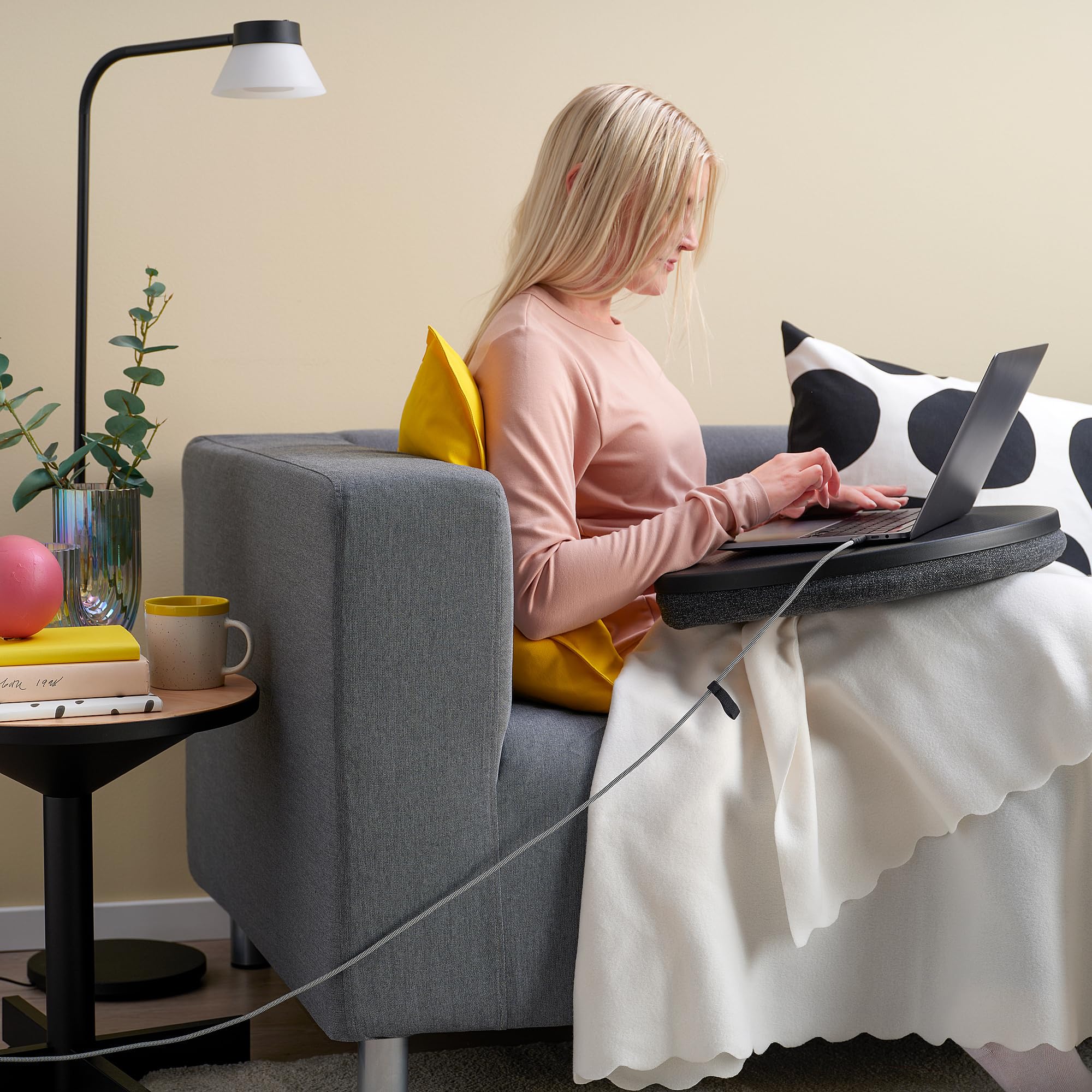 ProTuning RUNDHULT USB-C do USB-C, czarny/biały, 1,5 m/100 W