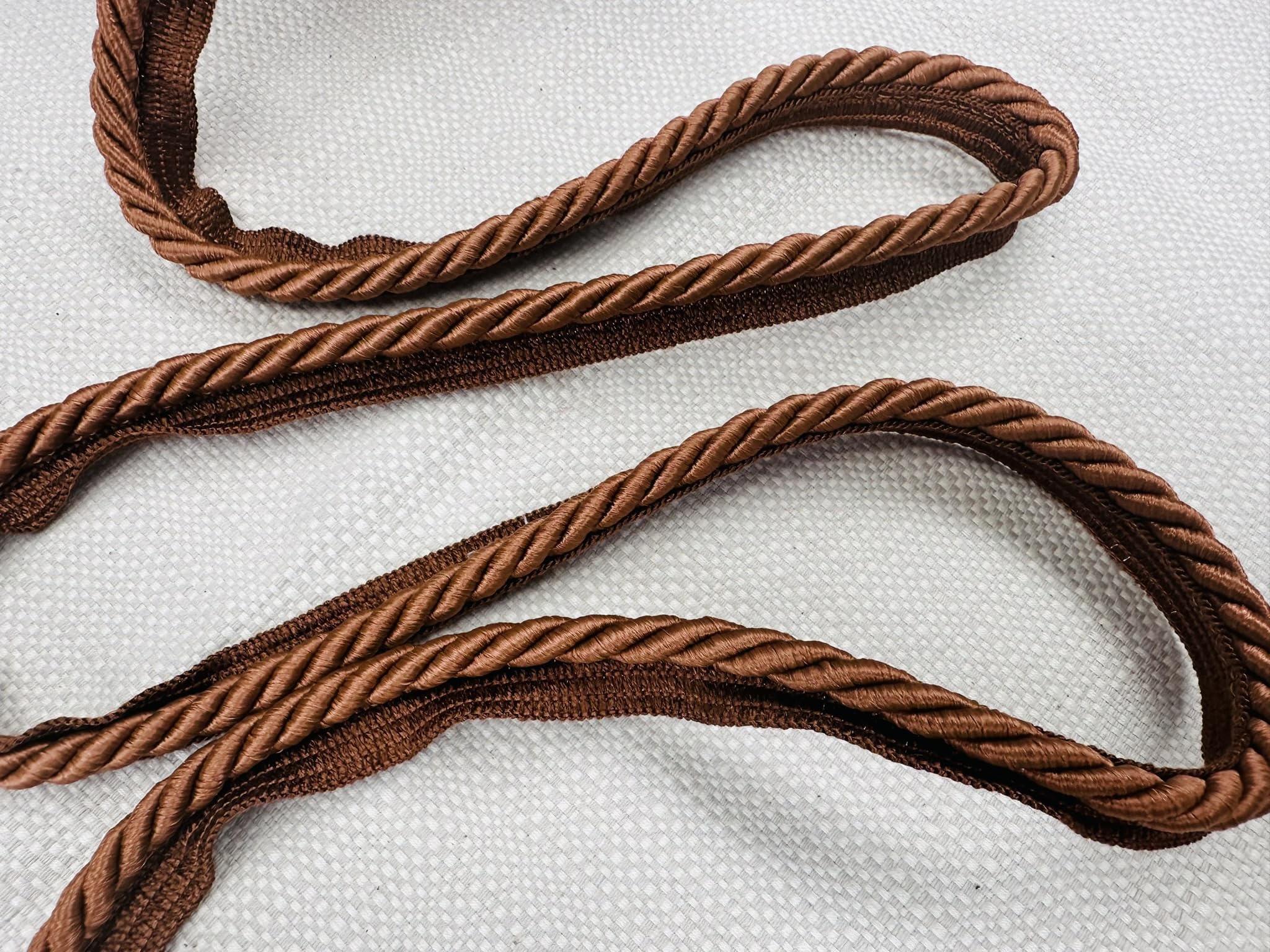 Cordon passepoil à bride torsadée haut de gamme couleur chocolat pour finitions de luxe