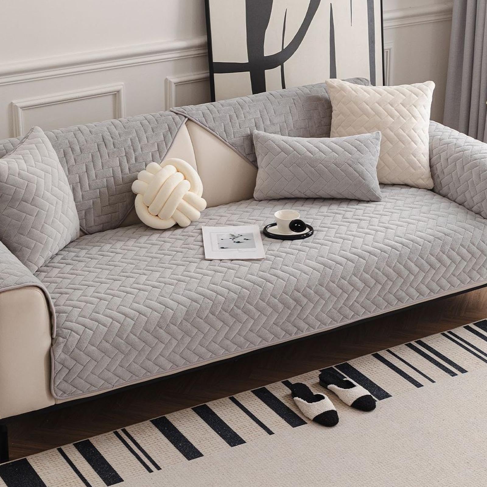 Couvercle de canapé molle et fluffy pour salon familial serein