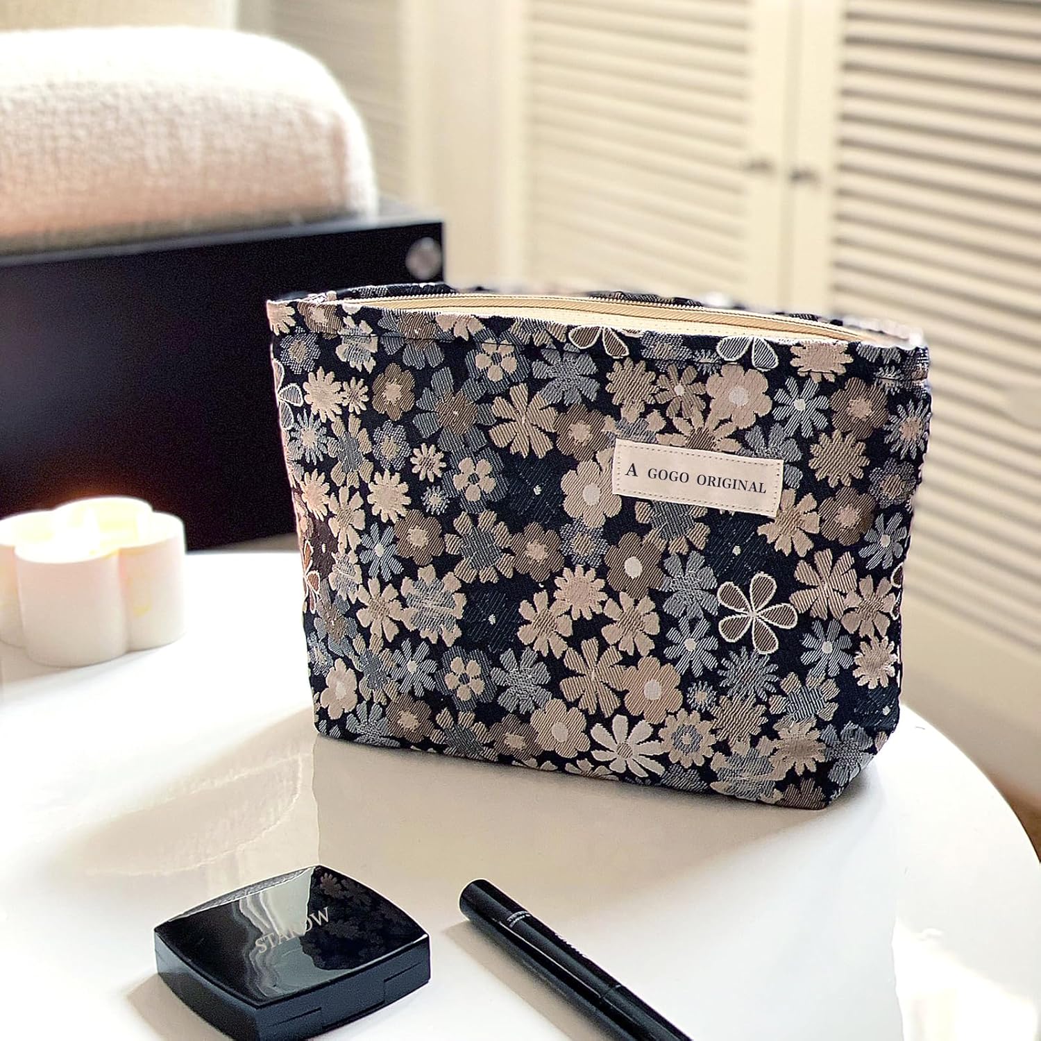 STARDW Aesthetic Floral Makeup Bag Cute Small Cosmetic Bags for Women Girls, Travel Toiletry Bag Large Capacity Zipper Makeup Pouch, Purse Organizer Pouches - Image 2