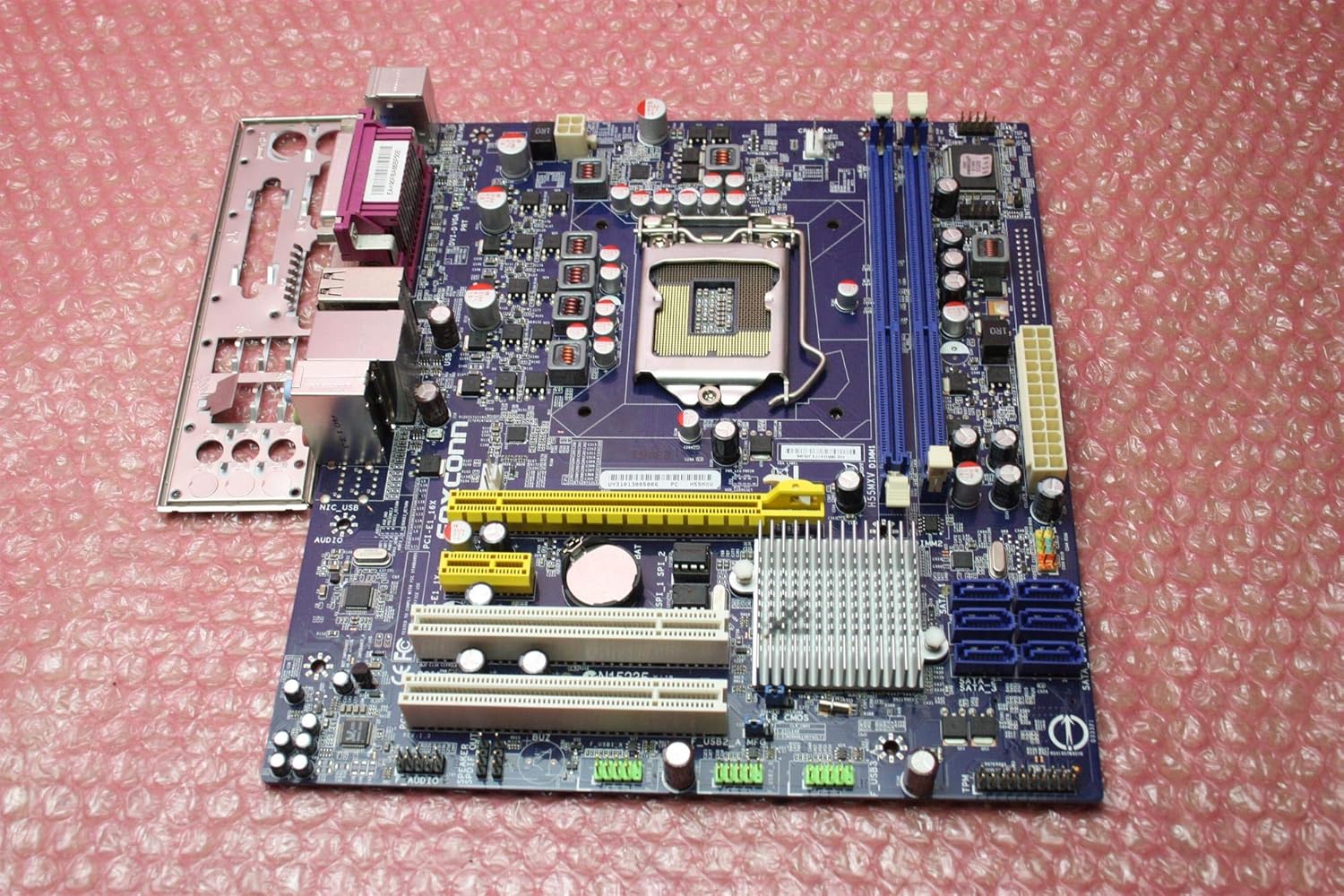 Amazon.com: Foxconn H55MXV LGA1156 Intel H55 DDR3-1333 A&V&GbE MATX ...