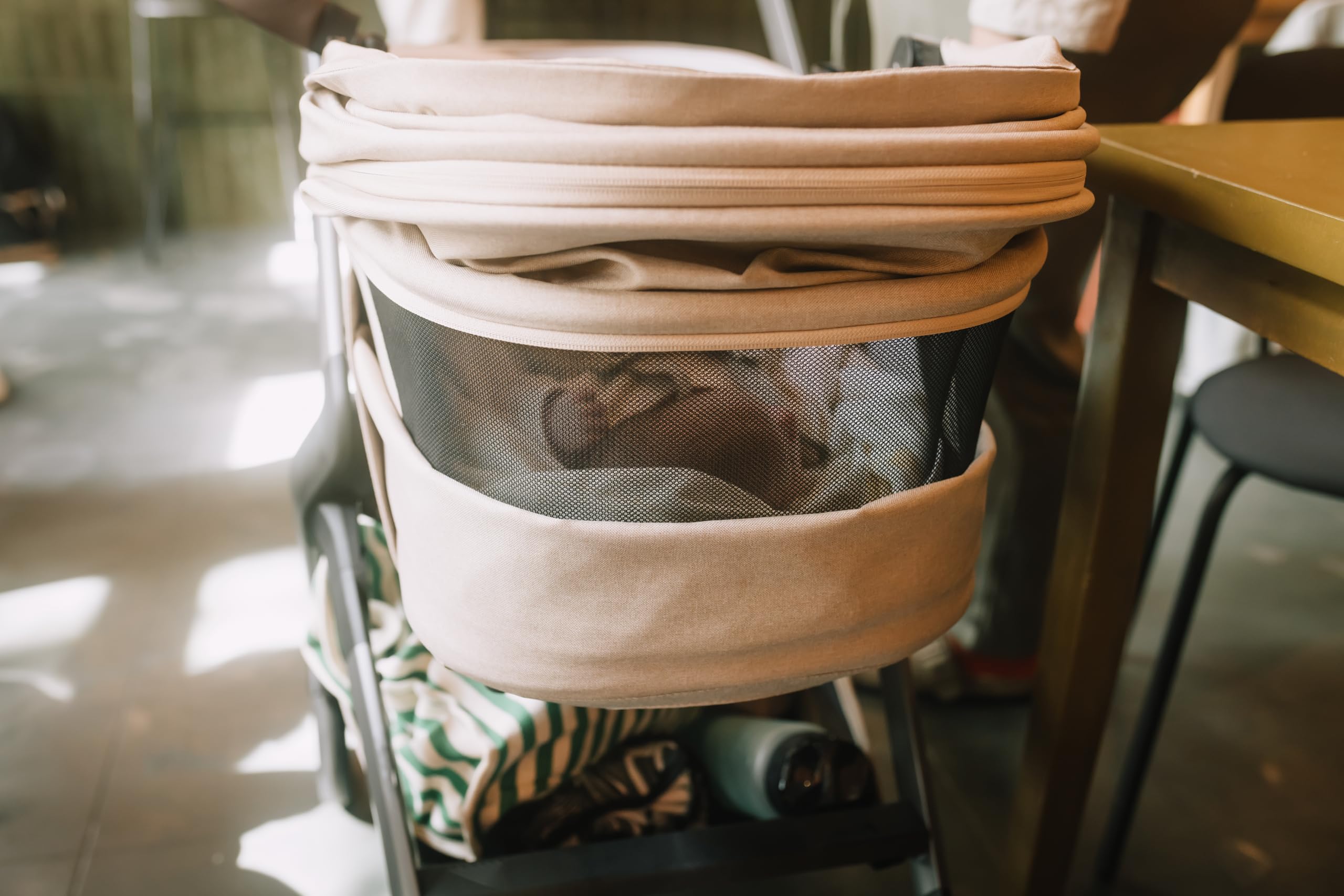 Joolz Hub2 Babywanne - Leicht, faltbare Babytragetasche mit Sicherheitsbügel & Kinderwagen für Neugeborene ab Geburt bis 9 kg, UPF 50+, Zusammenklappbar, kompatibel mit Hub2 Kinderwagen - Forest Green