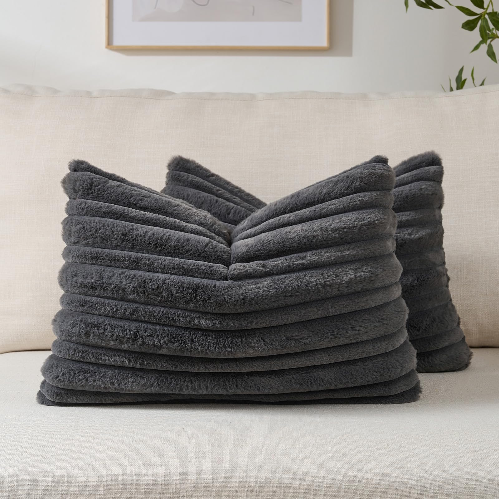 FUTEI Set of 2 Fluffy Faux Fur 30x50 cm Cushion Covers Double Sided Soft Plush Striped Textured Scatter Pillowcase 30 x 50 cm Modern Accent for Sofa Bed Living Room, Charcoal