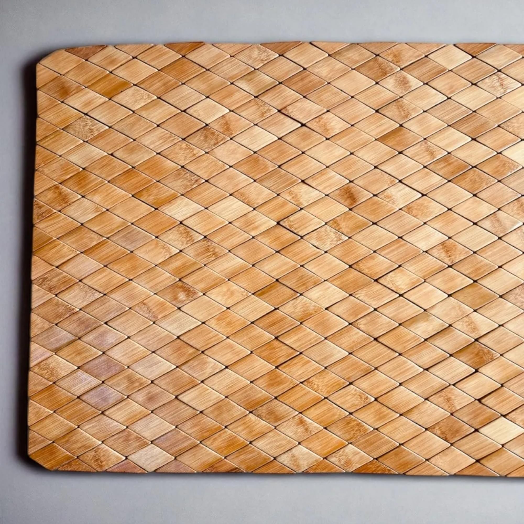 45x70 cm Baklava Desen Bambu Banyo Matı | Kaymaz Doğal Ahşap Banyo Paspası | Suya Dayanıklı Dekoratif Banyo ve Ev Matı