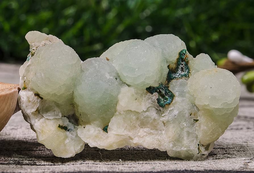 Amazon.co.jp: 【Yippee】天然石 プレナイト 原石 葡萄石 ぶどう