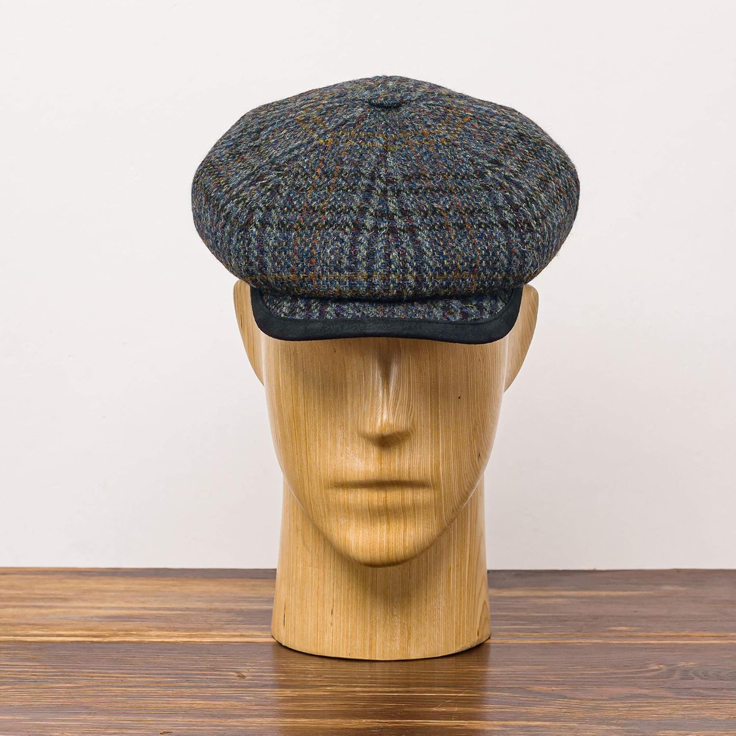 Sterkowski Malone Cap | 100% Harris Tweed 8 Piece Newsboy Hat | Vintage English Applejack Gatsby Flat Cap with Quilted Lining
