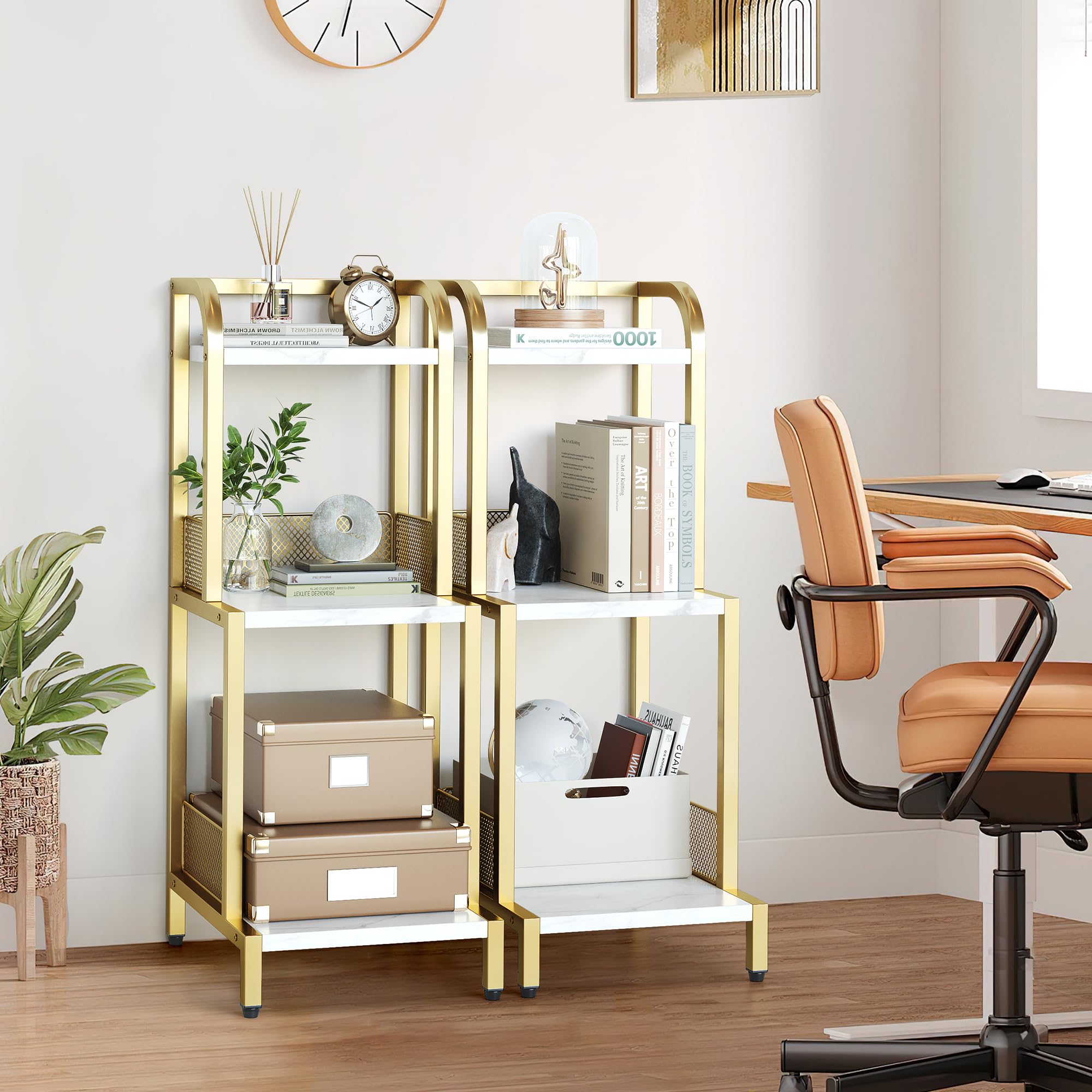Garvee Modernes 3-stöckiges Leiterregal – schmales Büro-Bücherregal – platzsparendes freistehendes Regal für Wohnzimmer, Schlafzimmer, Küche – Metallrahmen mit Marmor-Holz-Böden – Farbe: Gold