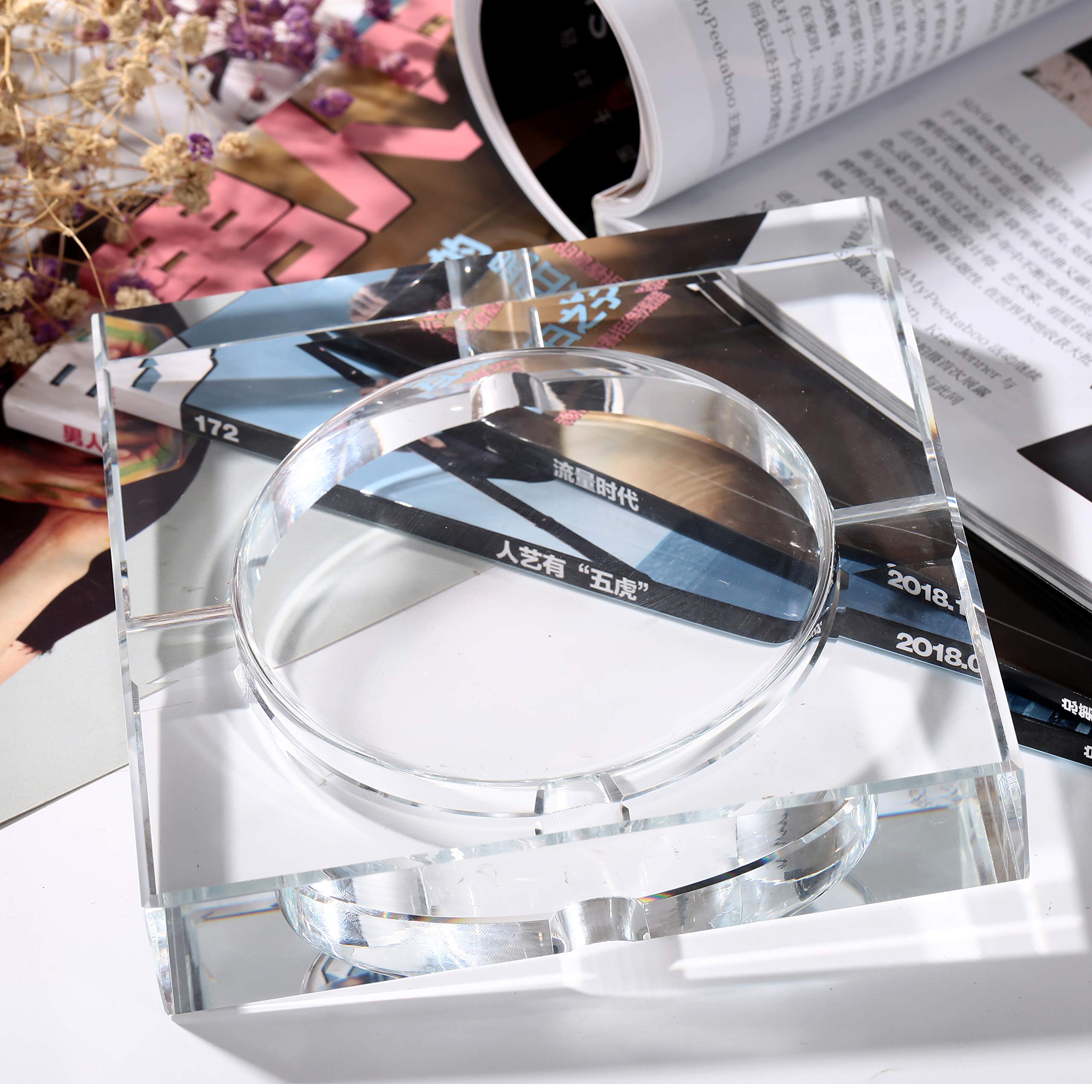 水晶の灰皿 Amazon.co.jp: 灰皿 - クリスタル葉巻灰皿 4スロット ギフトボックス