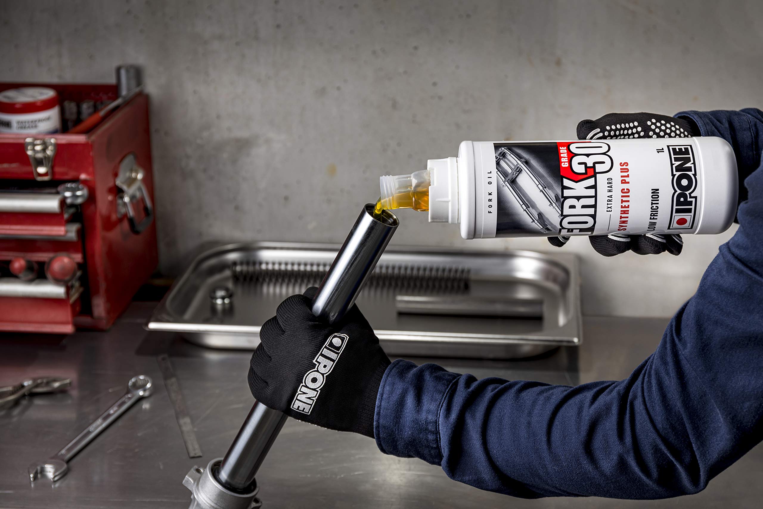 IPONE - Olio per Forcelle Moto - Fork 30 - Semisintetico - Antiattrito e Antiemulsione - Pronto all'Uso - 1 Litro