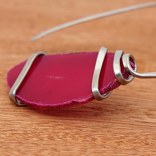 Vista 5 de NOVICA Collar de howlita hecho a mano, acero inoxidable, ágata, tono plateado, rosa, colgante de Brasil, piedra natal moderna "Sunrise's Magnitude