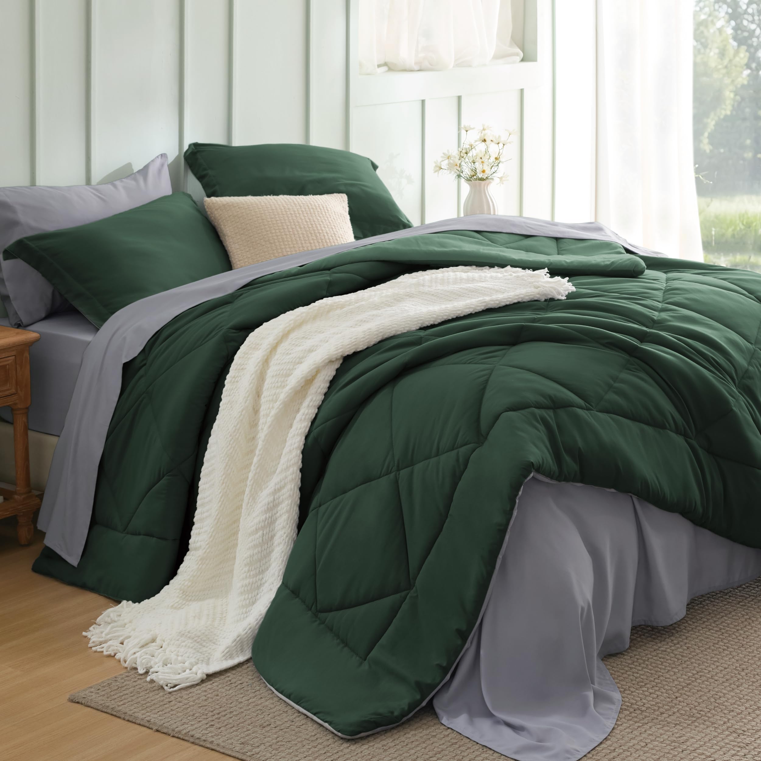 Bedsure California King Comforter Set - 7 Pieces Reversible Forest Green Bedding, Bed Set for All Seasons, Bed in a Bag with Down Alternative Comforter, Sheets, Pillowcases & Shams