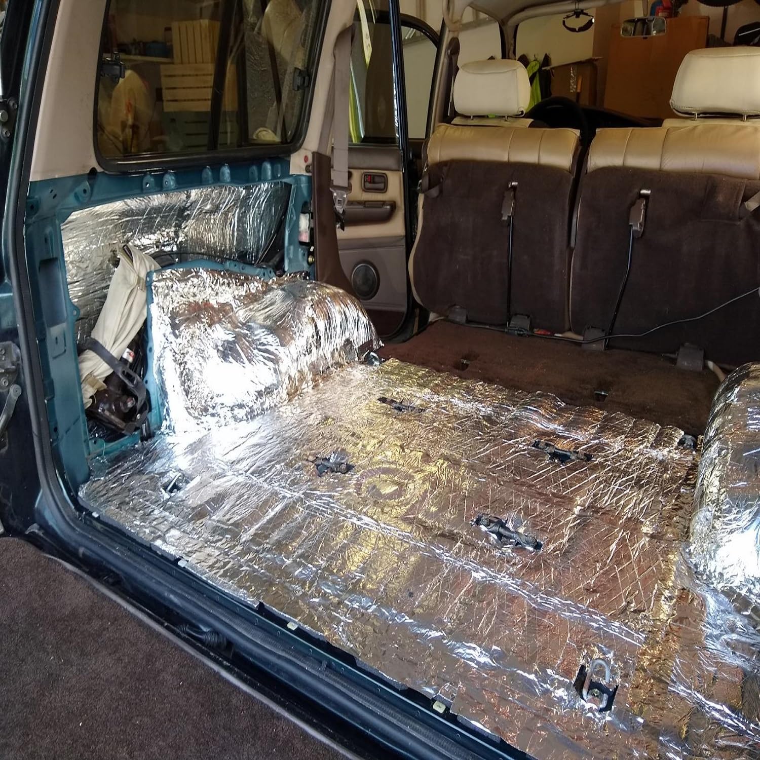 Tapete aislante de calor para automóvil, 394 mil, 108 pies cuadrados, material de aislamiento acústico y aislamiento térmico para capó de automóvil, puerta de techo y maletero, 40 pulgadas x 33 pies,