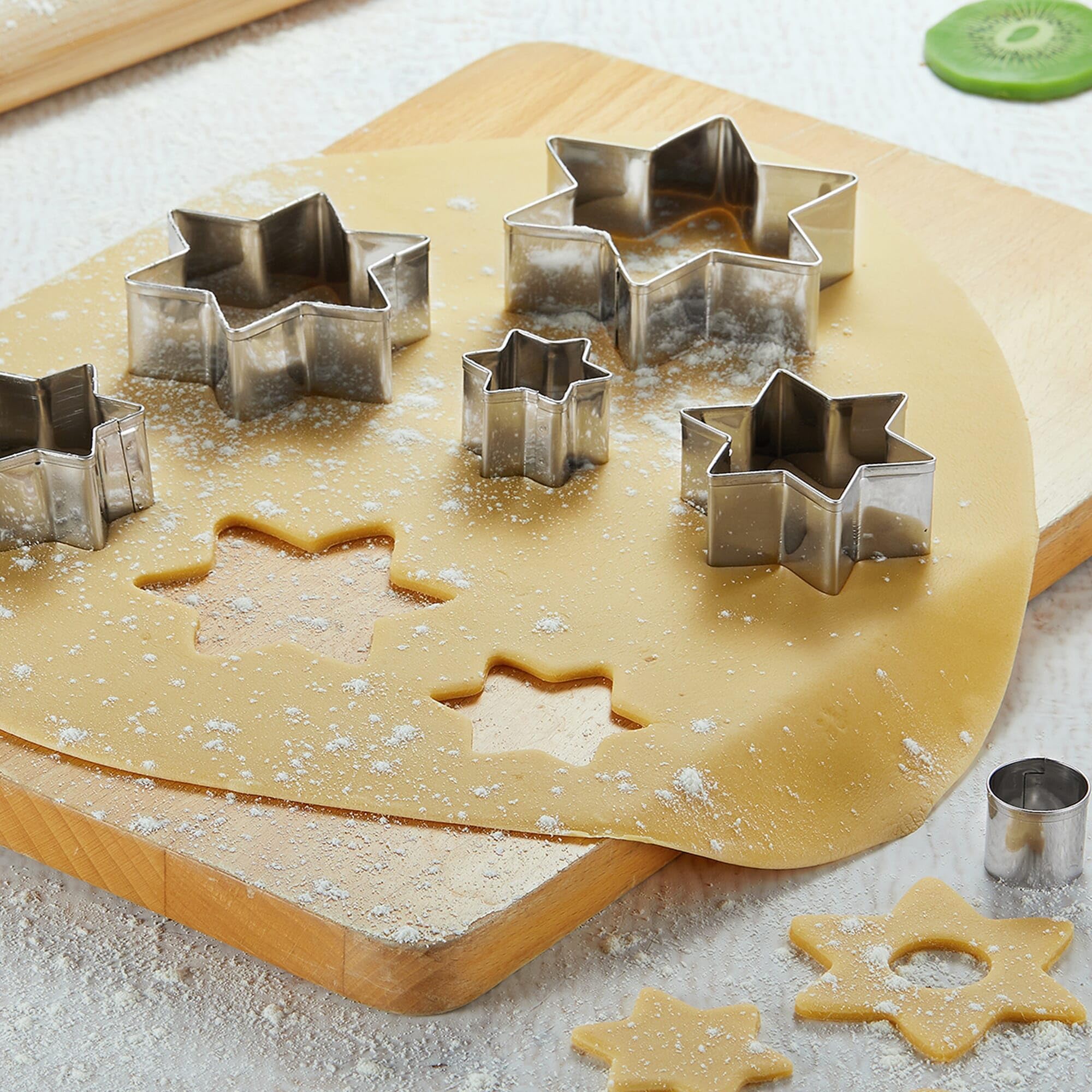 Juego de cortador de galletas estrella, 10 PCS Star Shaped Biscuit Molds, 3D Christmas Tree Cookies con pantalla de galletas Like, Moldes de acero inoxidable para vacaciones de invierno Navidad