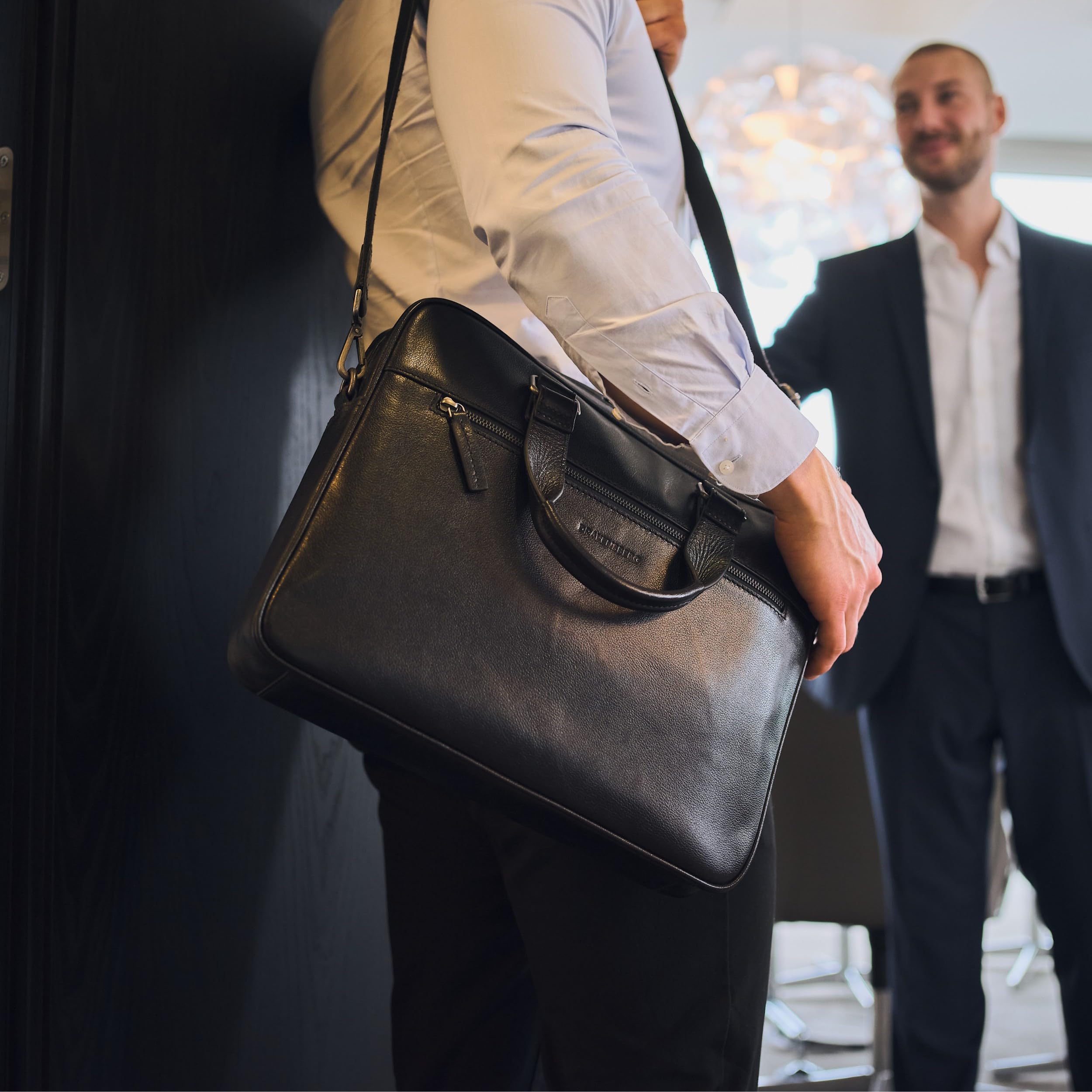 DRAKENSBERG Sacoche pour ordinateur portable 15" « Marlon » en cuir, pour homme, sacoche de luxe pour le bureau, le travail et les voyages, 8 l