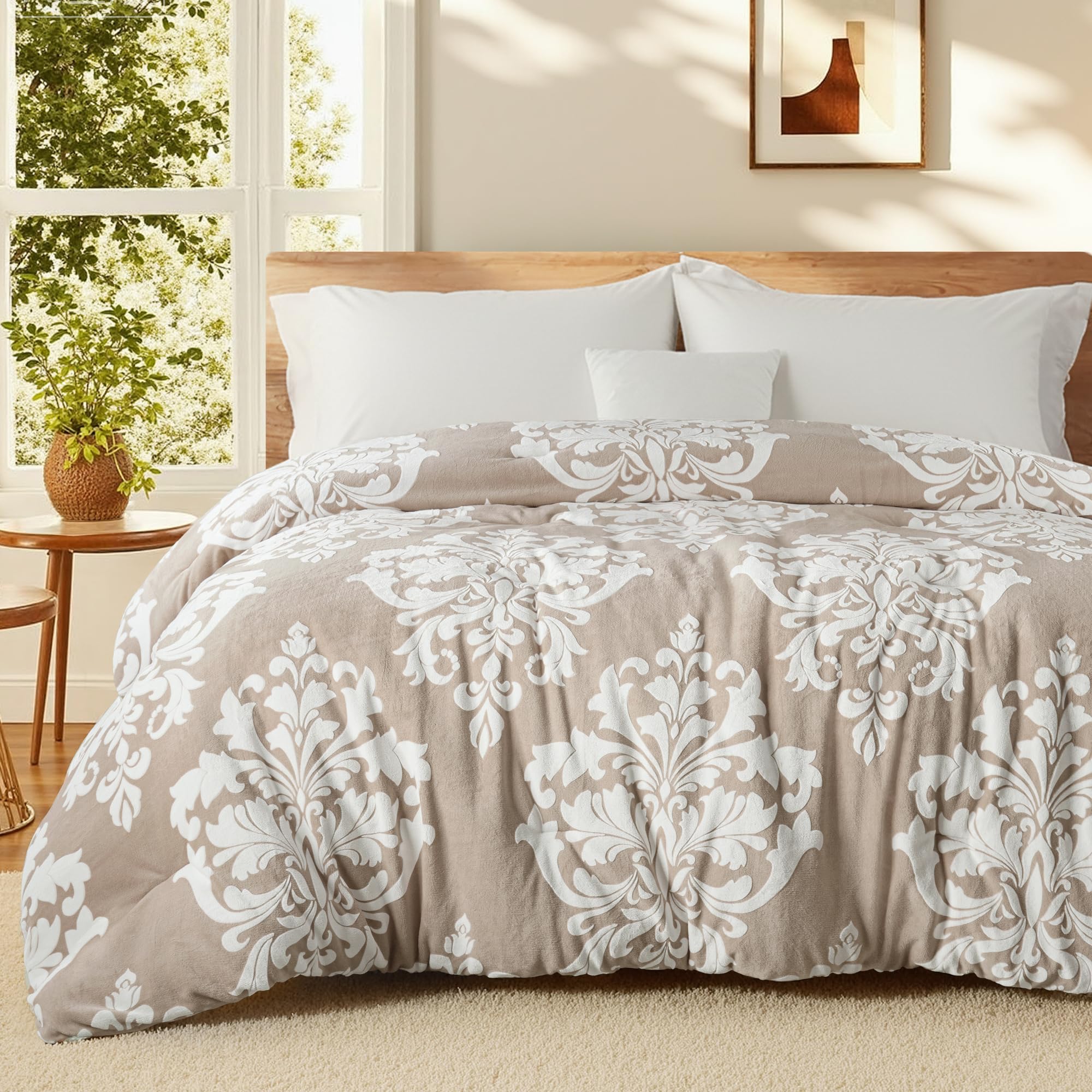Exclusivo Mezcla 7.5 Tog Soft Fleece King Size Coverless Duvet, Camel — image 1