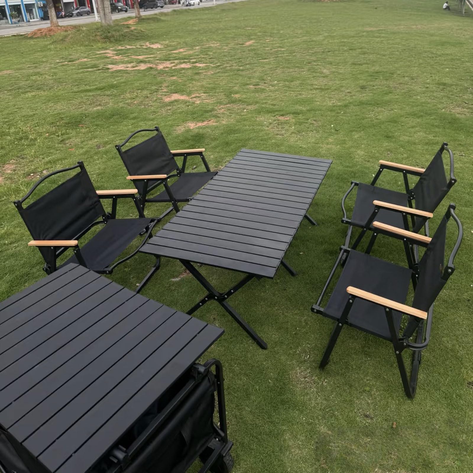 Przenośny wodoodporny składany stół na kemping na zewnątrz stół piknikowy z efektem drewna 90 x 60 x 45 cm zawiera torbę do przechowywania, idealny na grill, piesze wycieczki, pikniki i podróże