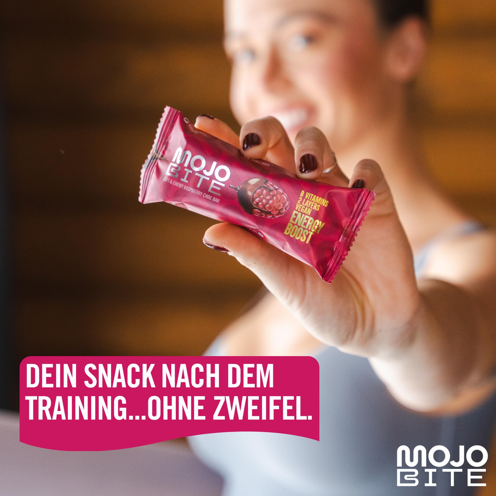 MojoBite Energy Boost Energieriegel Himbeere Schoko - 12 x 44g - Doppelschicht Snackriegel mit 40% des Täglichen Vitamin-B-Komplexbedarfs, Vegan, Glutenfrei, Ballaststoffreich