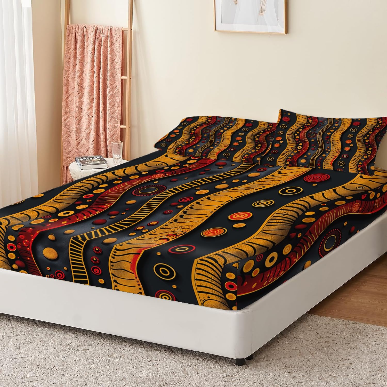 Prześcieradło z gumką 160 x 200 cm, tradycyjny wzór w paski, ochraniacz na materac z mikrofibry, antypoślizgowy design, na materace do 30 cm, czarno-żółte