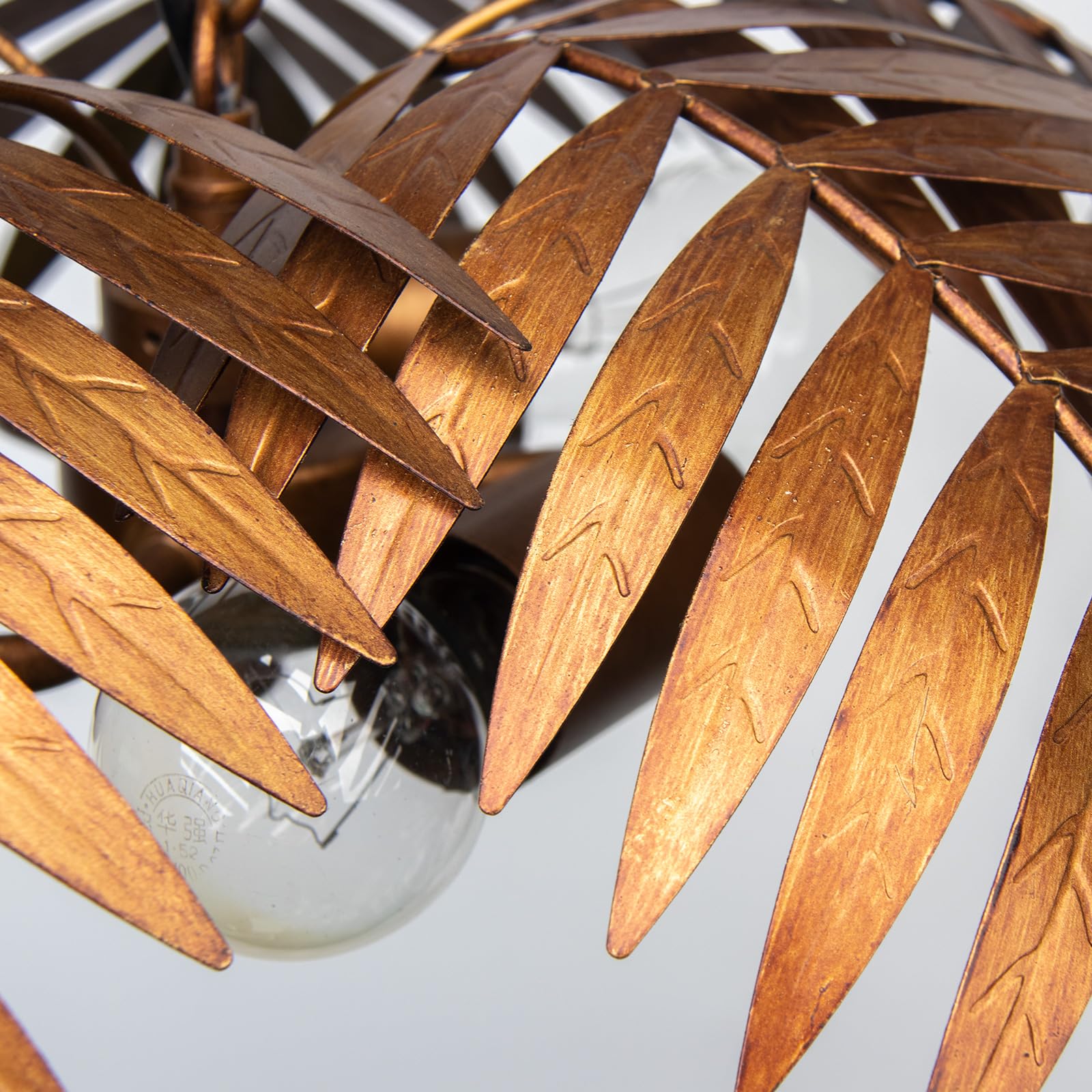 Retro Tropical Coconut Leaf Chandelier LED Scandinavian Tree Branch Iron Ceiling Light Home Decoration Lamps and Lanterns Hotel Club Decoration Lamps and Lanterns
