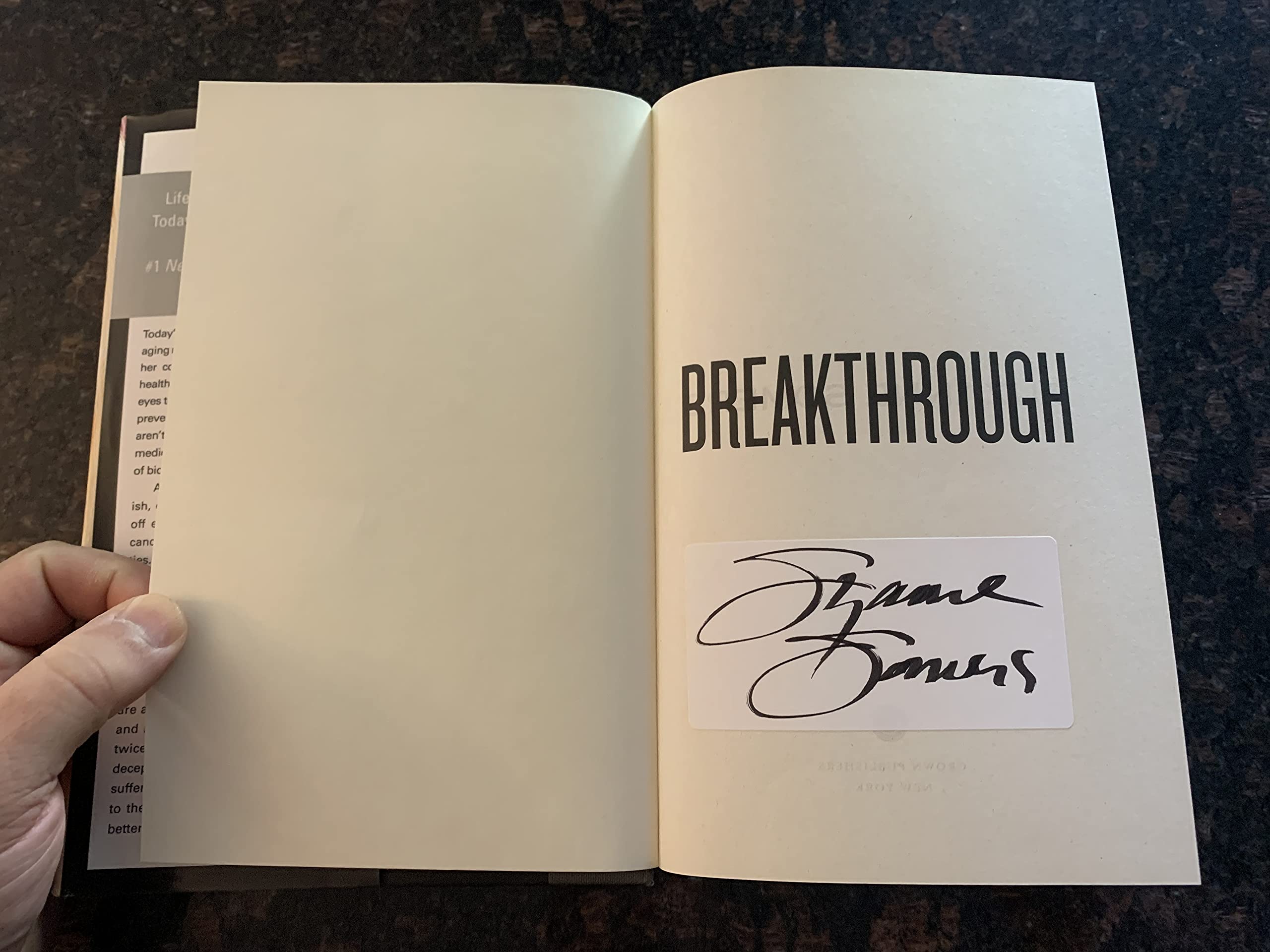 Breakthrough: 8 Steps to Wellness : Life-Altering Secrets from Today's ...