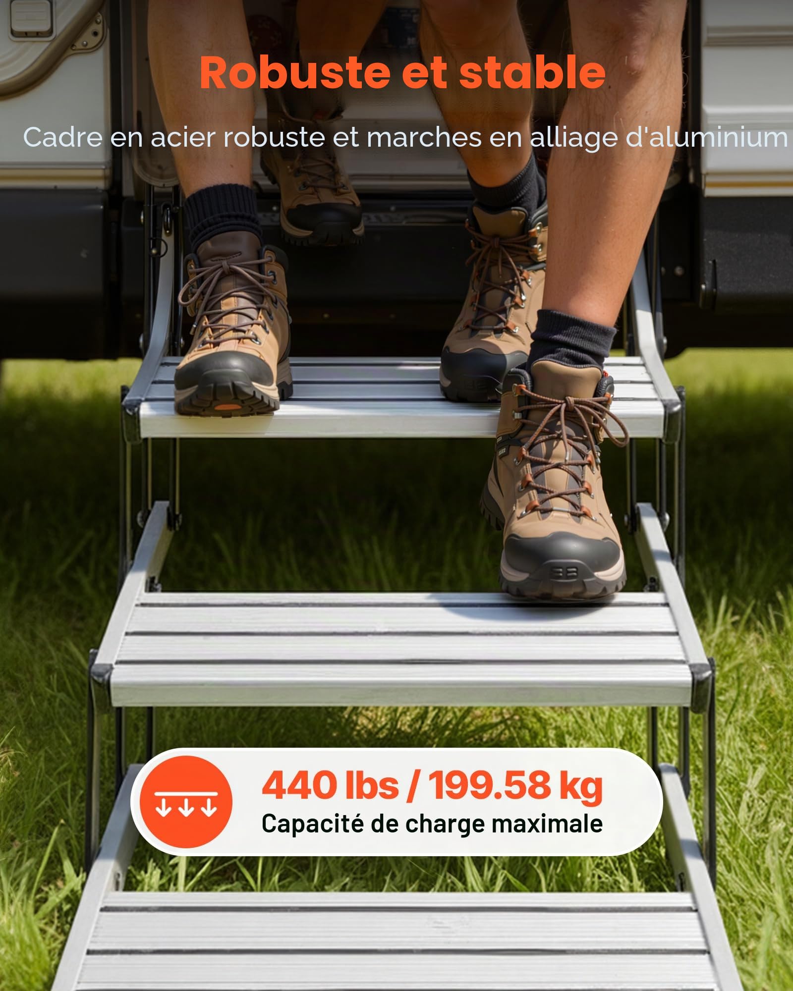 VEVOR Escalier Pliable à 3 Marches, Marchepied Rétractable Manuel,Structure en Acier, Marches Télescopiques Antidérapantes en Alliage d'Aluminium, pour Camping-Car Caravane Remorque, Capacité 200 kg