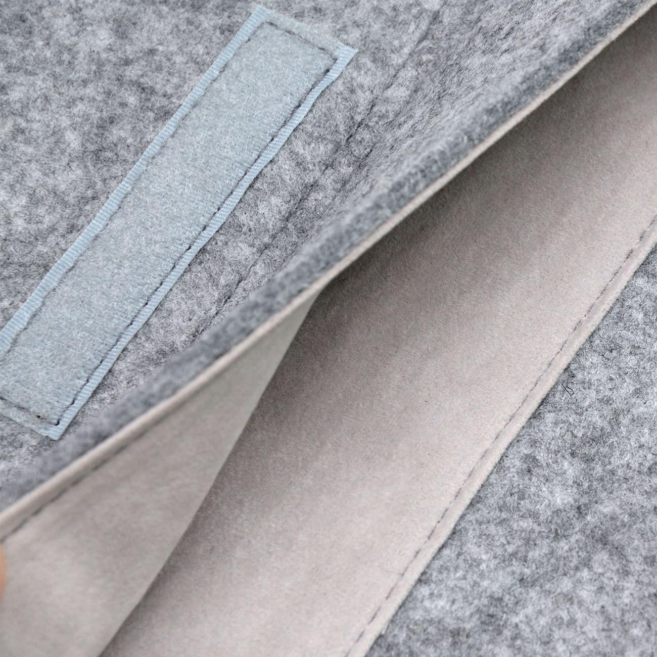 Inateck Laptop Sleeve Case Compatible with 15.4 Inch MacBook Pro Retina/16 Inch MacBook Pro 2019/Dell XPS 15 Sleeve, with Small Case for Accessory, Light Gray