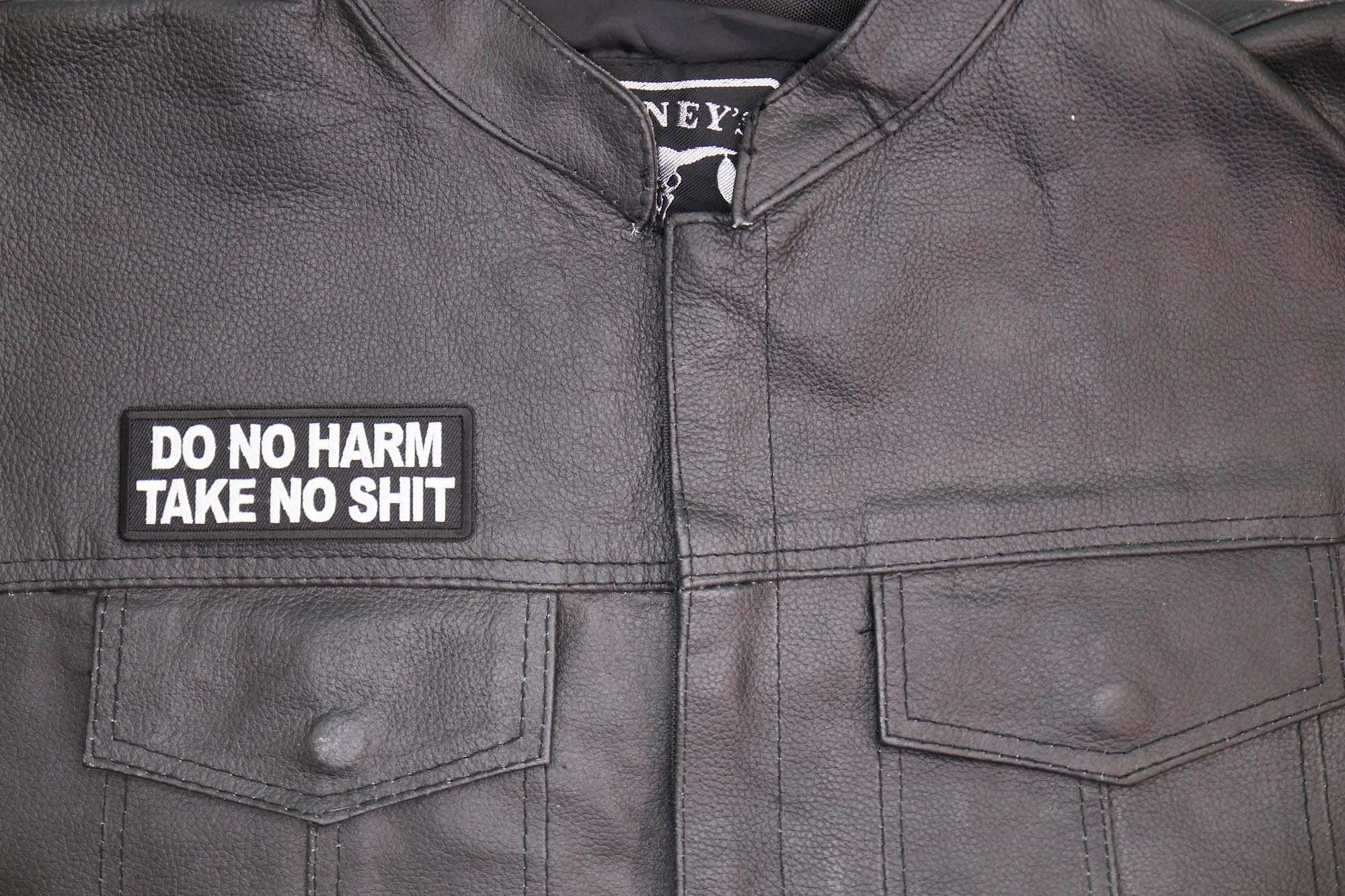 Patch Motociclista Da Cucire &ldquo;Give No F Take No Sht&rdquo; &ndash; Iron On, Nuovo