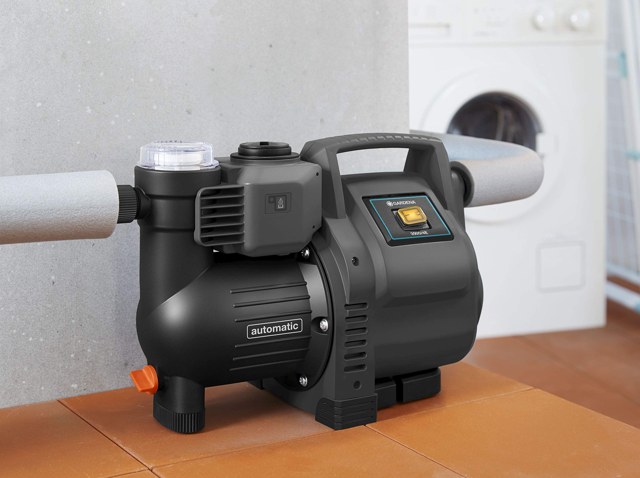 Gardena Hauswasserautomat 3500/4E: Robuste Hauswasserpumpe, vollautomatisch, mit LED-Blinklicht-Frequenz, Fördermenge 3500 l/h, Thermoschutzschalter, Trockenlaufsicherung (1757-20)