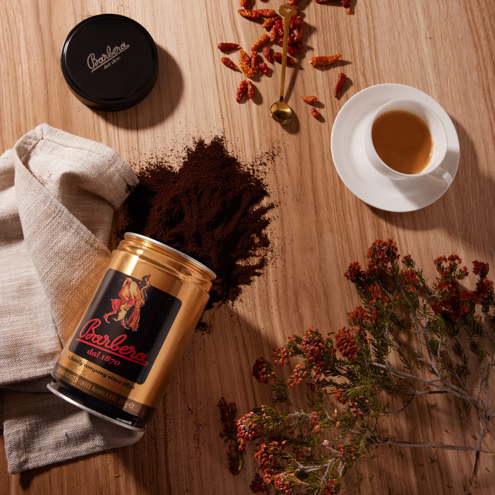 Caffè Barbera – Moka da 3 Tazze – Caffettiera Napoletana + 250gr di Caffè Macinato lattina + Set Tazzine 6pz– Idea Regalo