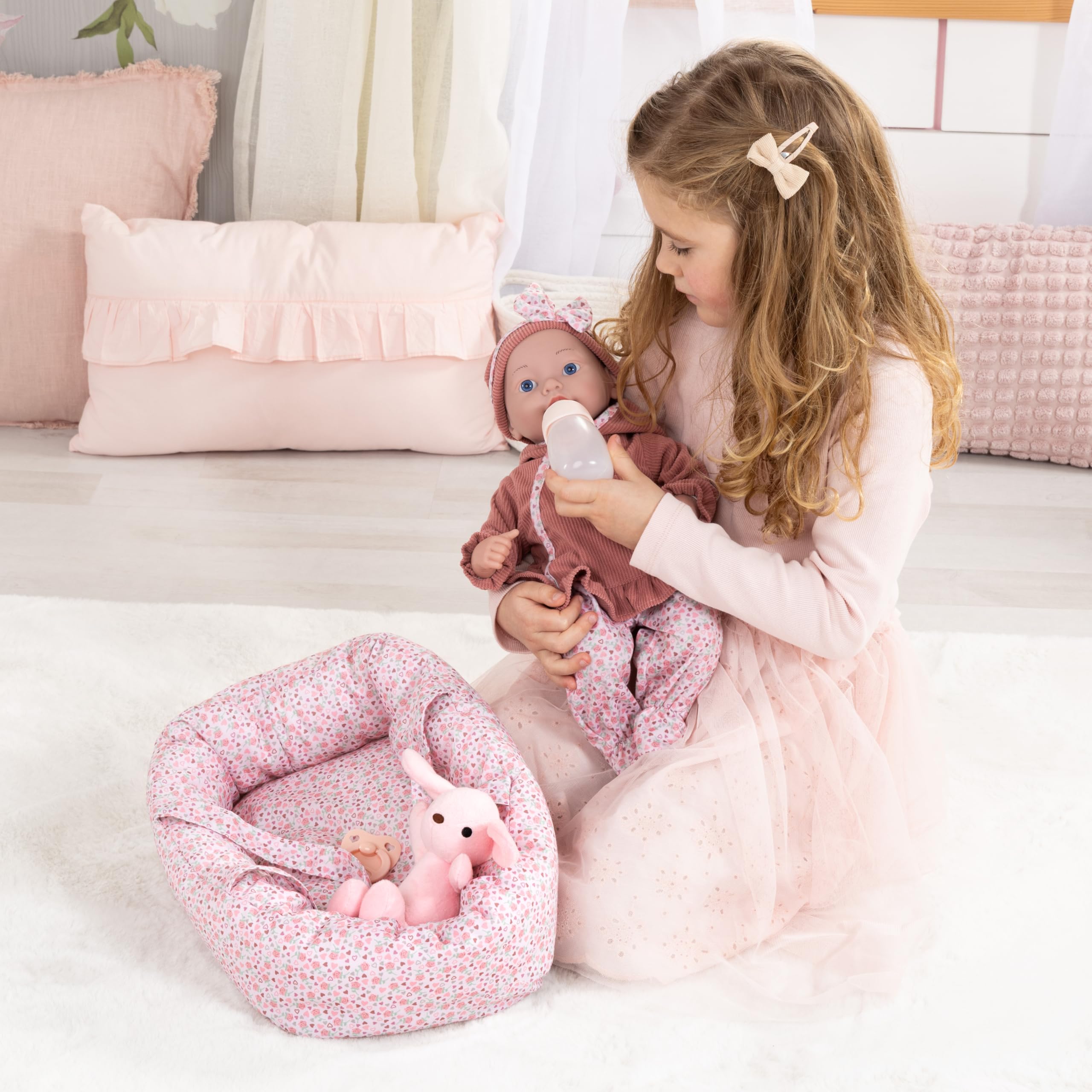 Bayer Design Lalka bobas Reborn, 38 cm, z torbą do przenoszenia | realistyczna, smoczek, butelka, nosidełko dla niemowląt, poduszką, kocykiem, pluszowymi - Zabawki dla dziewczynek i chłopców