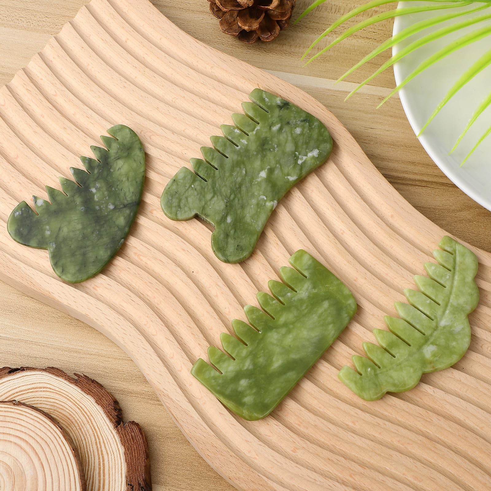 Peine de Masaje Gua Sha de Jade Natural, 4 Piezas para Rostro y Pies | Herramientas de Raspado, Acabado Liso, Uso Facial y Podal, Alivio de Tensión, Relajación y Cuidado Diario