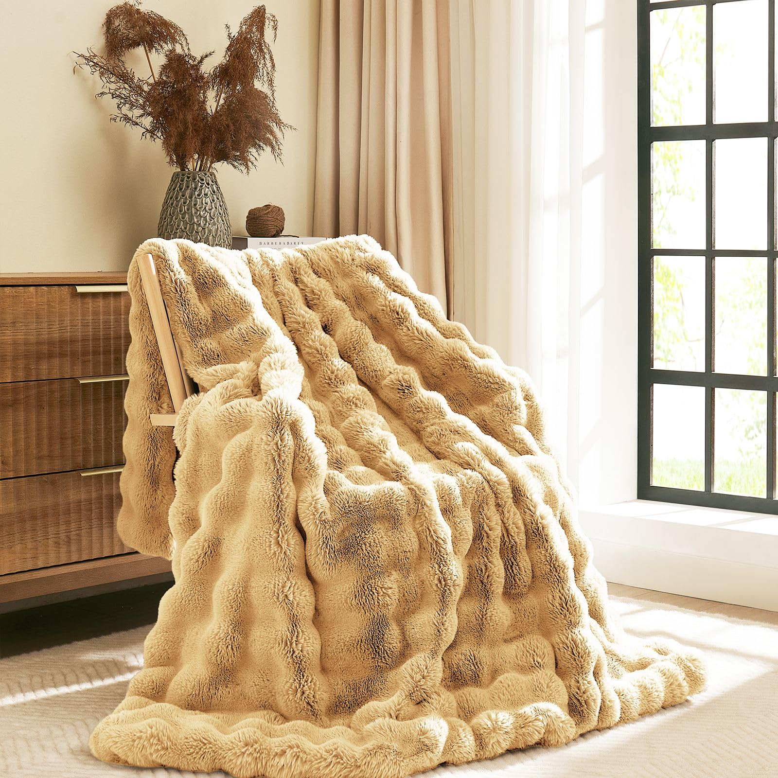 L'AGRATY Faux Rabbit Fur Blanket: 100x150cm Luxury Soft Fluffy Thick Fur Throw Blanket for Couch Bed Sofa - Cozy Plush Bubble Blankets with Warm Flannel Fleece(Throw,Milk Tea Brown) — image 1