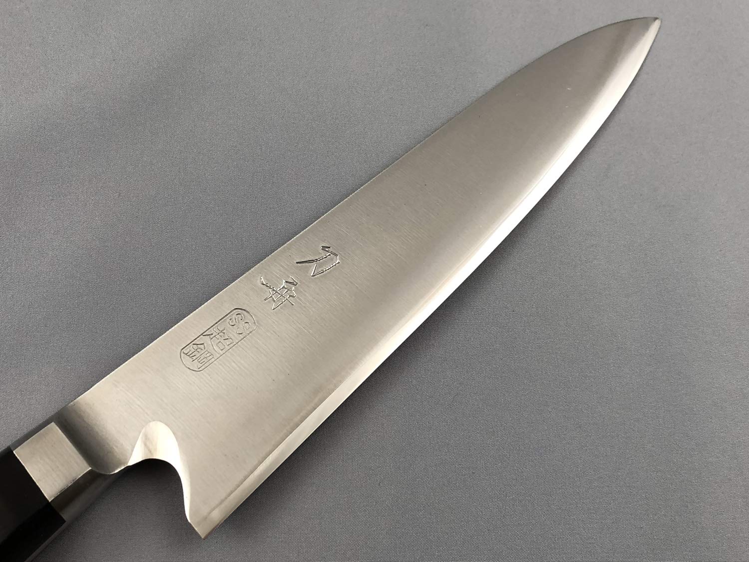 Amazon｜刀舟技研 包丁 牛刀 (右利き用) 180mm 「 刀舟 粉末ハイス鋼
