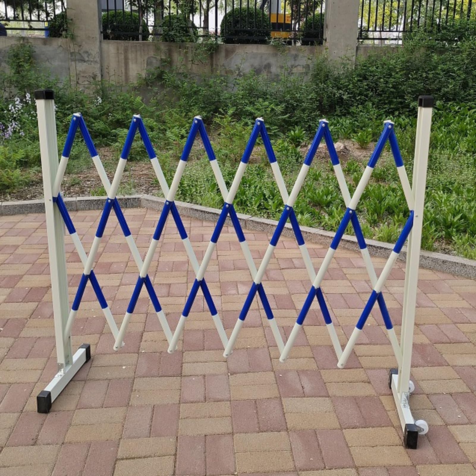 Genérico Valla de tráfico retráctil Ajustable - Barrera de Seguridad móvil Extensible, Valla metálica Exterior de 400 cm para soluciones de Seguridad Industrial.