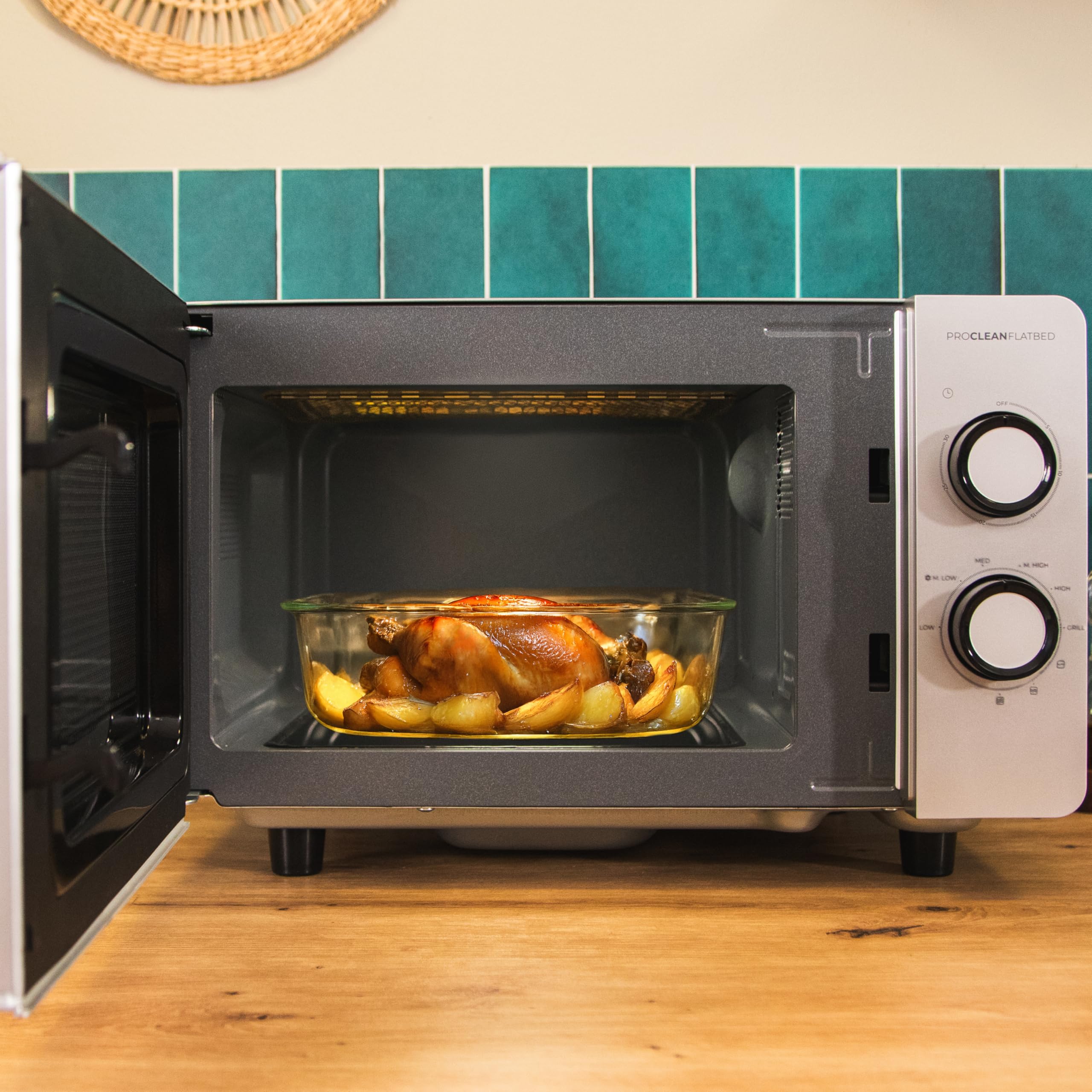 Cecotec Forno a Microonde 20L Proclean 3160 Flatbed Mirror. 700W e Grill 800W, Design Compatto, Interno Ceramico, Modalità Scongelamento, Timer 30 Min, Tecnologia 3Dwave