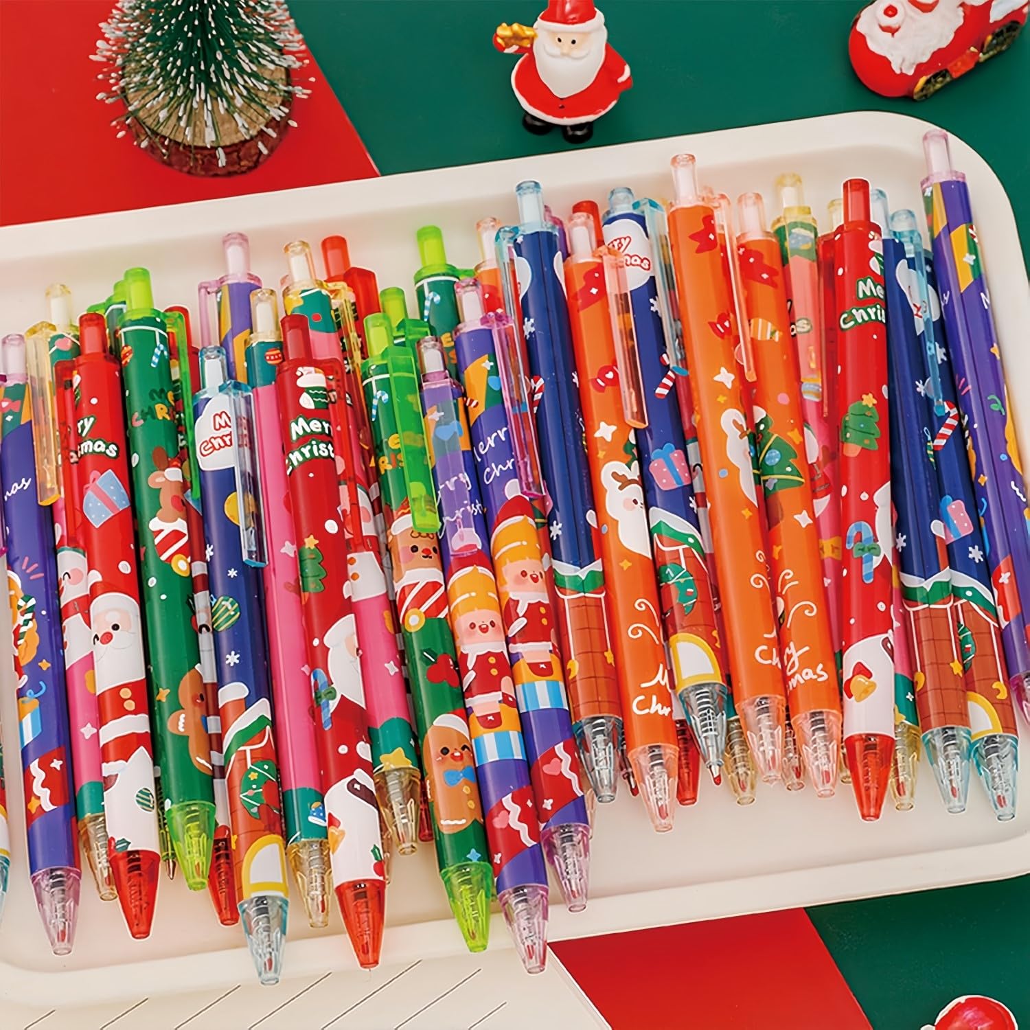 KAHEIGN - Lot 48 Stylos Bille Noël Rétractables 12 Designs Festifs Encre Noire 14 Cm