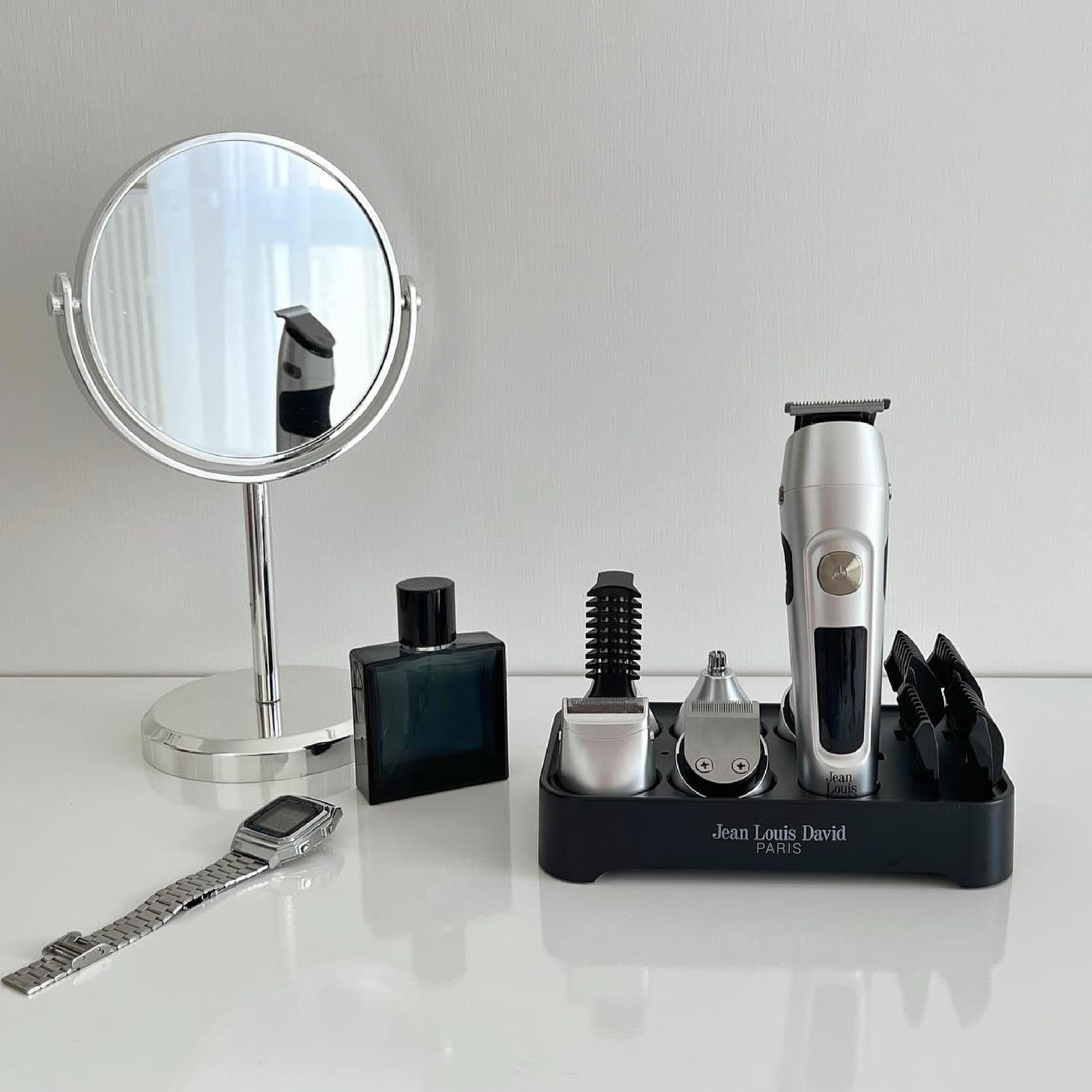 Jean Louis David Bartpflege-Set für Herren, 6-in-1 – Haarschneider, Bart, Nase, Ohren, Körper – Klingen aus Edelstahl – Lithium-Ionen-Akku – Sockel zur Aufbewahrung, USB-Ladegerät – Multifunktionsset