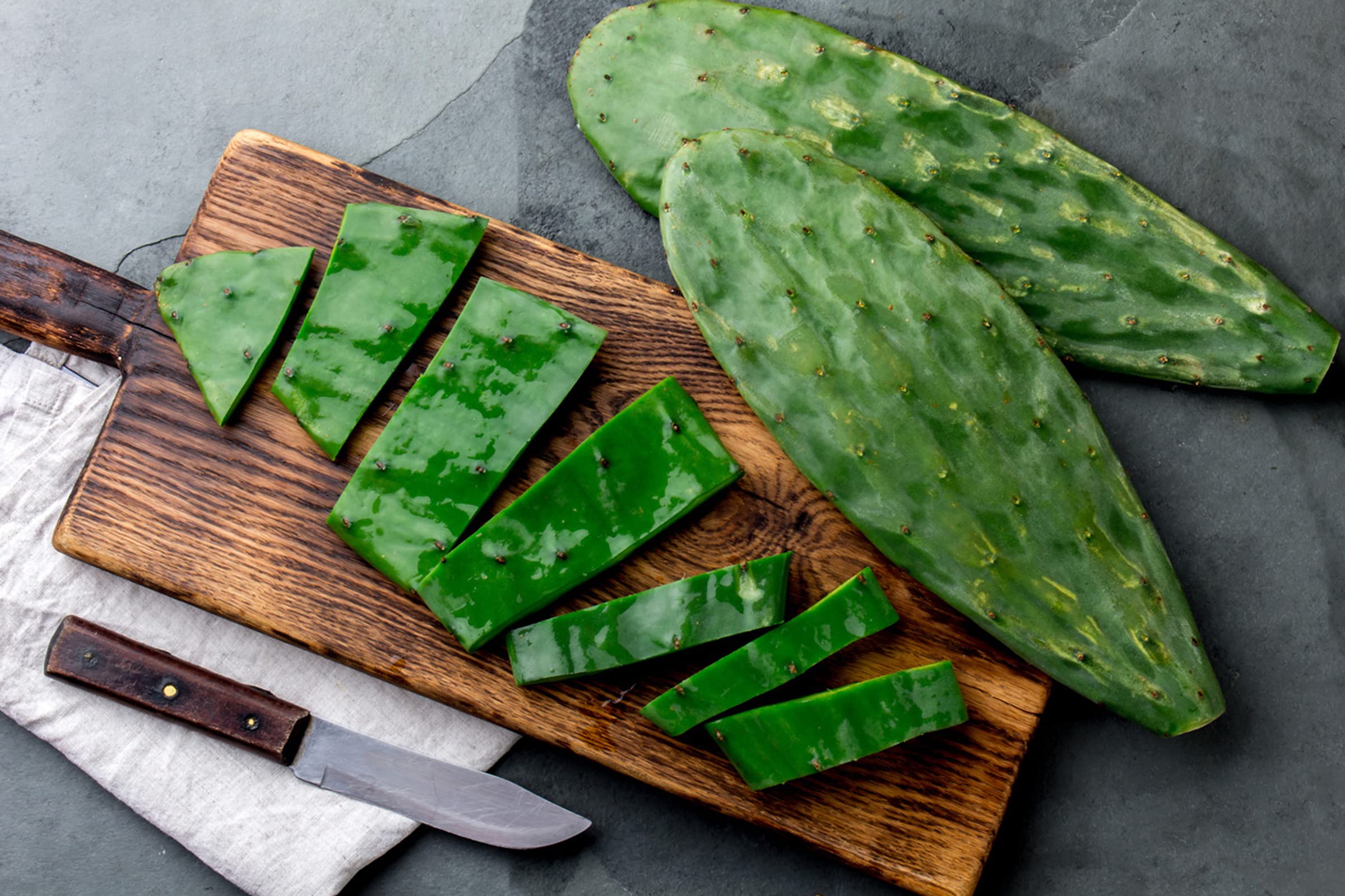 1kg Nopalitos, frisches Nopal essbar Feigenkaktus - opuntia ficus indica :  Amazon.de: Garten