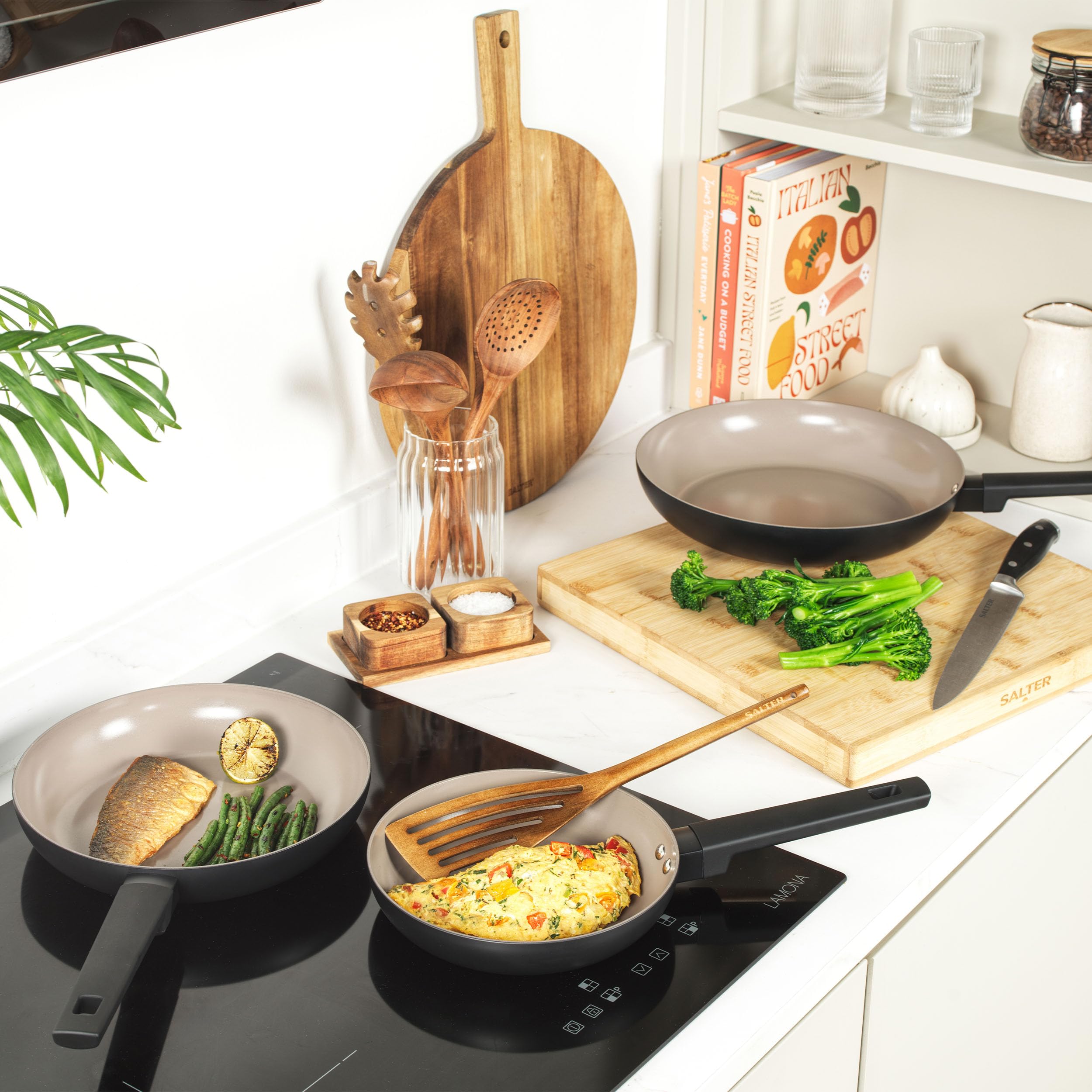Salter Recycled Ceramic 28 cm Frying Pan, Aluminium Body, Healthy PFOA & PFAS-Free Non-Stick Coating, Induction Suitable - Image 4