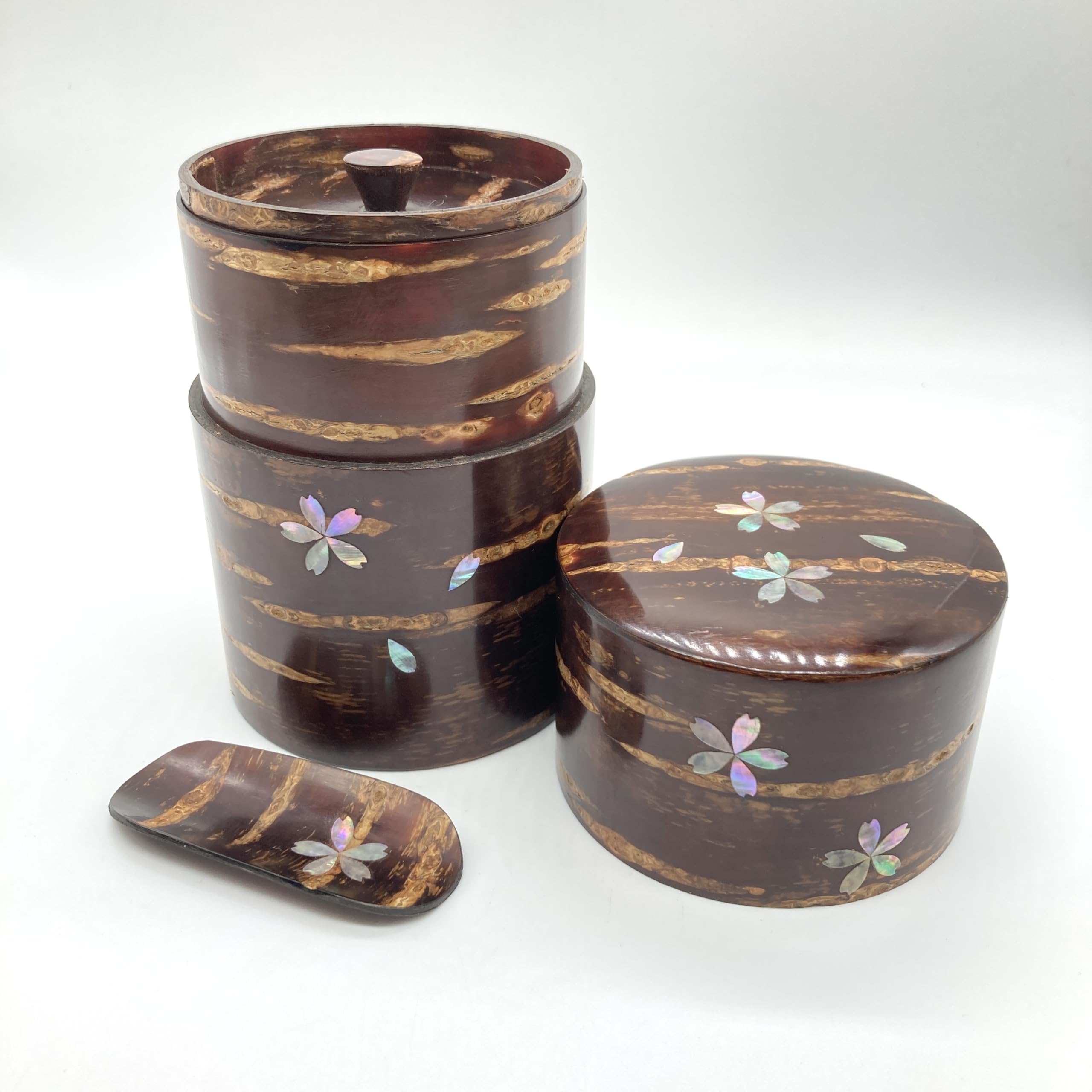 Amazon｜樺細工 桜皮 総皮茶筒 大 容量150g 茶さじ 茶み 螺鈿 ラデン 