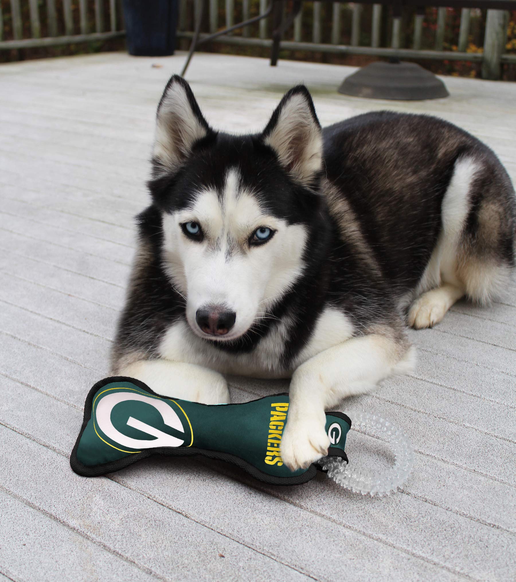 Pets First NFL Green Bay Packers Dental Dog TUG Toy with Squeaker. Tough PET Toy for Healthy Fun, Teething & Cleaning Pet's Teeth & Gum. (GBP-3310)