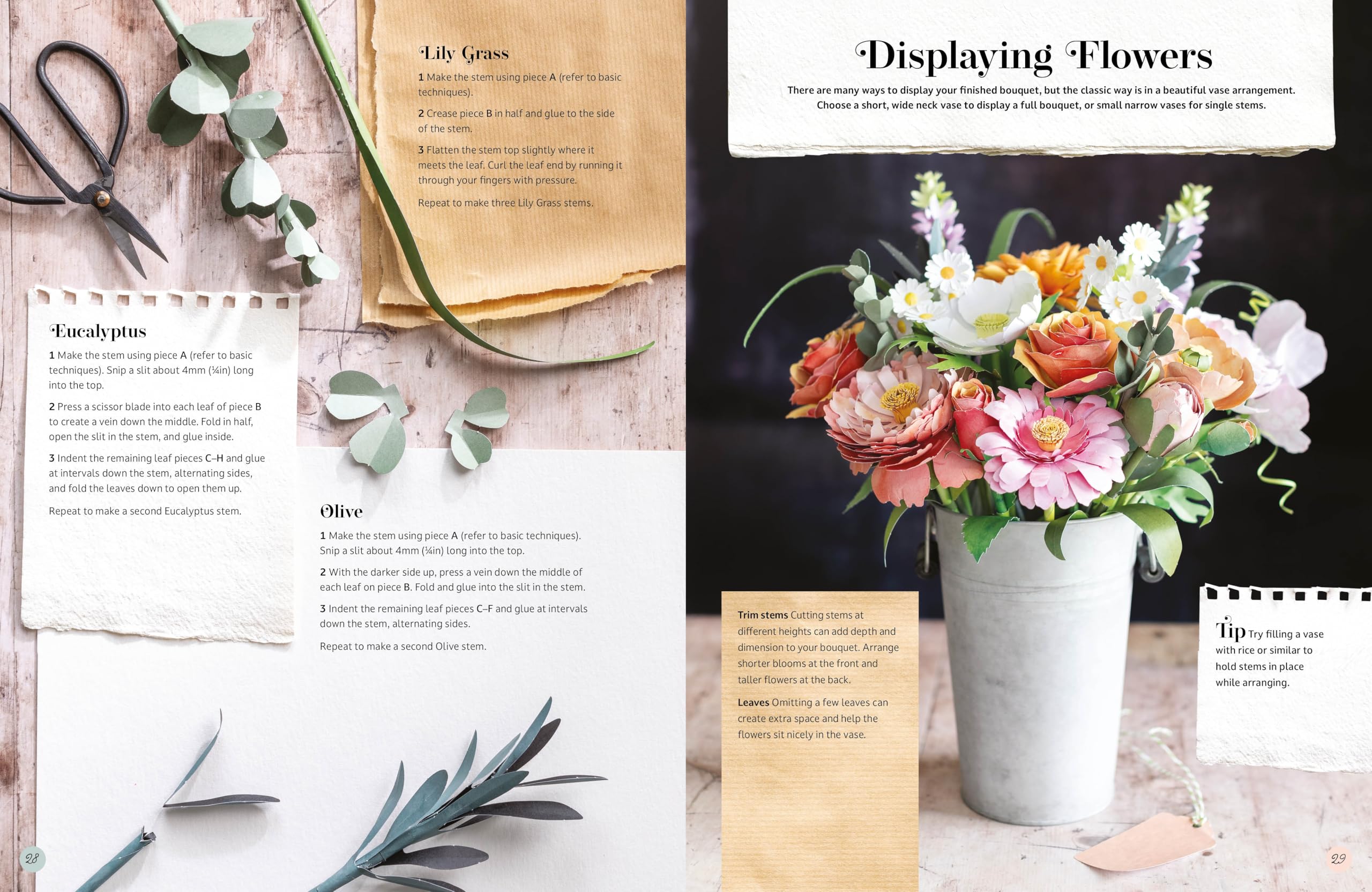 The Bouquet in a Book: Pre-punched pages to press out and make paper flowers: 1