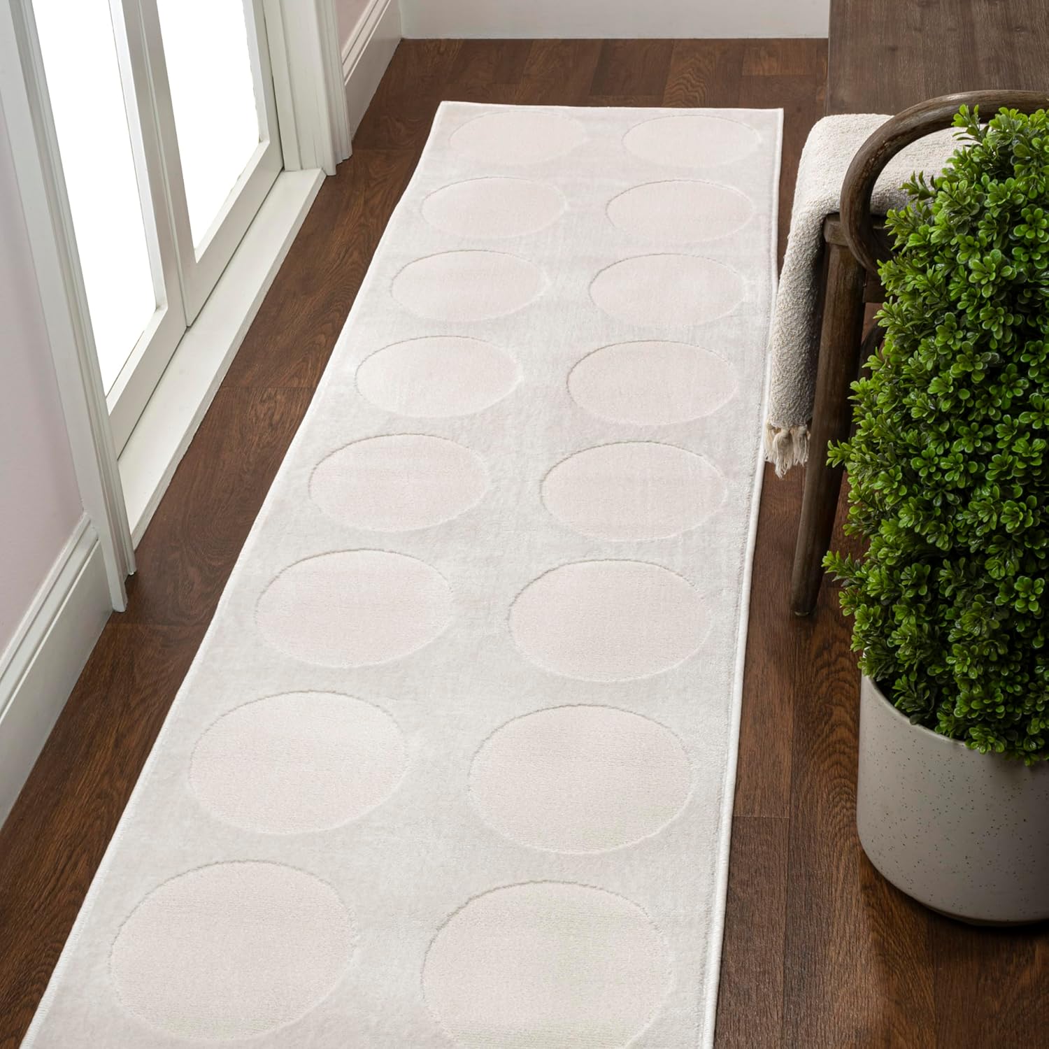 JONATHAN Y Circle Dot High-Low White/Cream Runner Rug 2X8 ft, Adrian Modern Geometric for Living Room, Bedroom, Kitchen, Office, Easy-Cleaning, High Traffic, Pet-Friendly, Non-Shedding SND105B-28