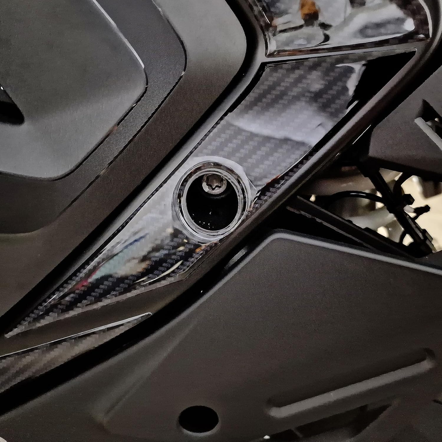 Resin Bike Motorbike 3D Stickers Compatible with BMW R 1300 GS - GS Adventure 2023-2025. Side Frame Guard Protection from Impact and Scratches. Sticker 3D Resin Gadget Moto