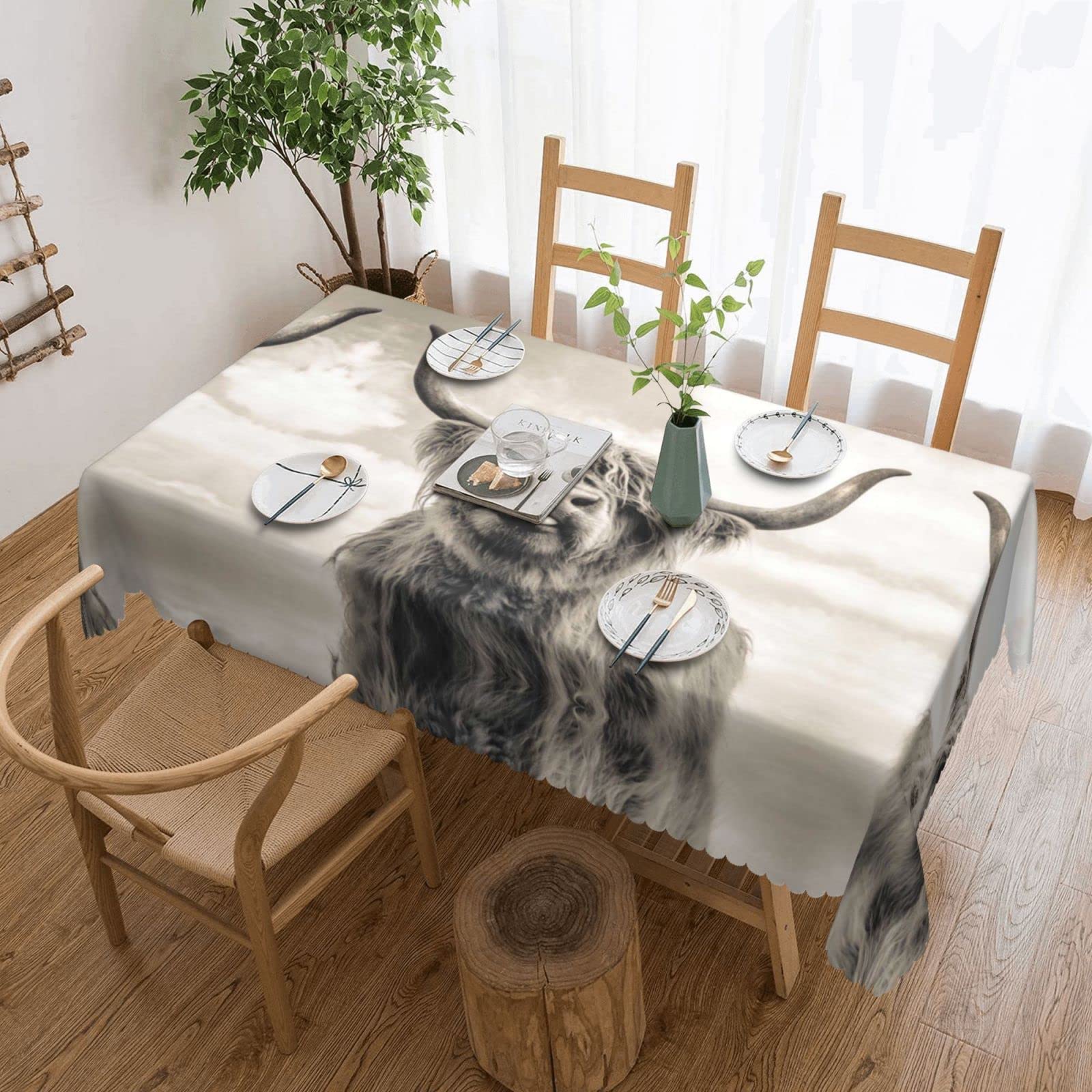 Nappe en dentelle motif vache des Highlands - Textile lavable et durable pour table de buffet