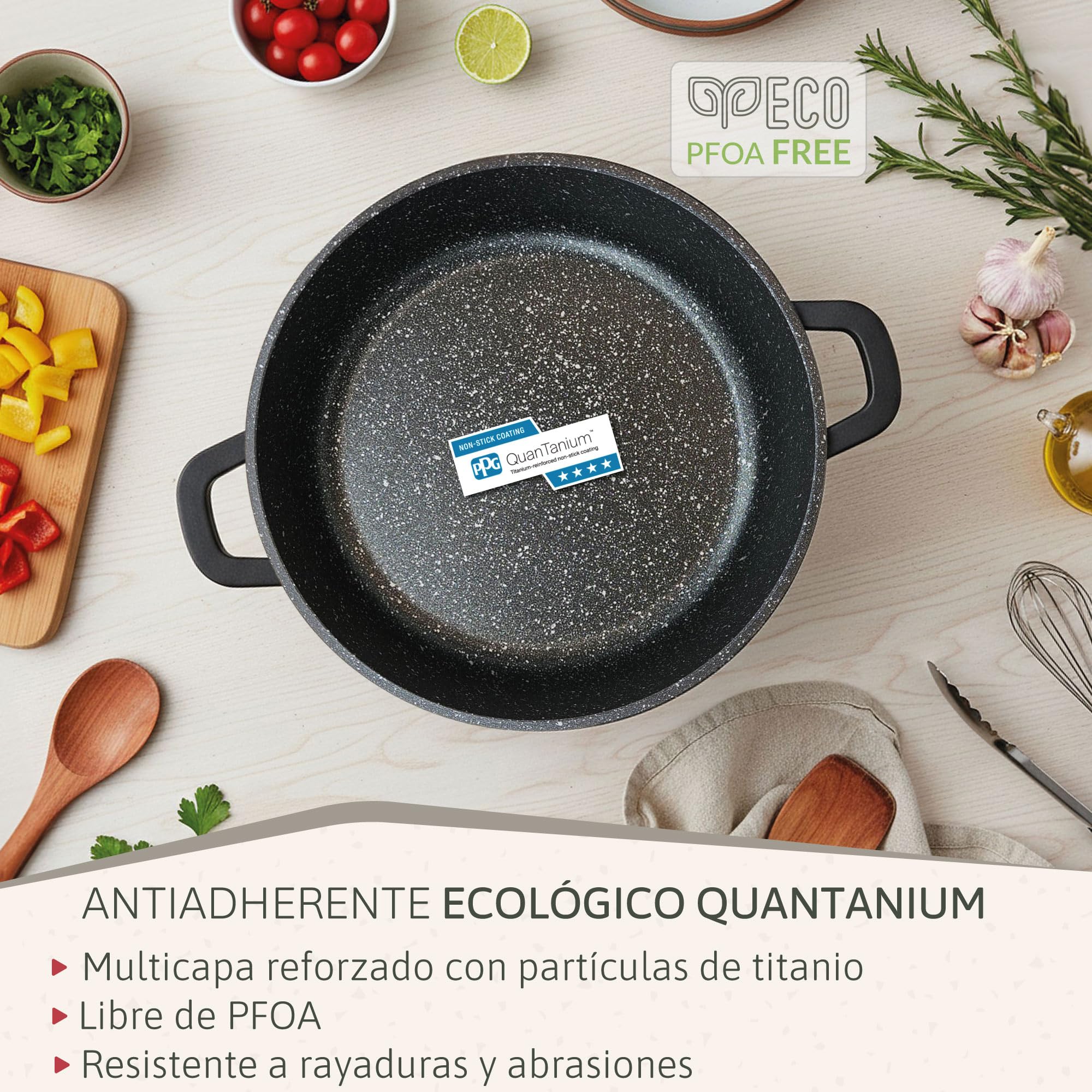 briebe Black Titanium Cacerola Baja de Cocina Inducción Antiadherente Titanio, Cazuela 28cm, Aluminio Fundido, Recubrimiento sin PFOA, Tapa Cristal, Asas Silicona, Vitrocerámica, Gas, Horno